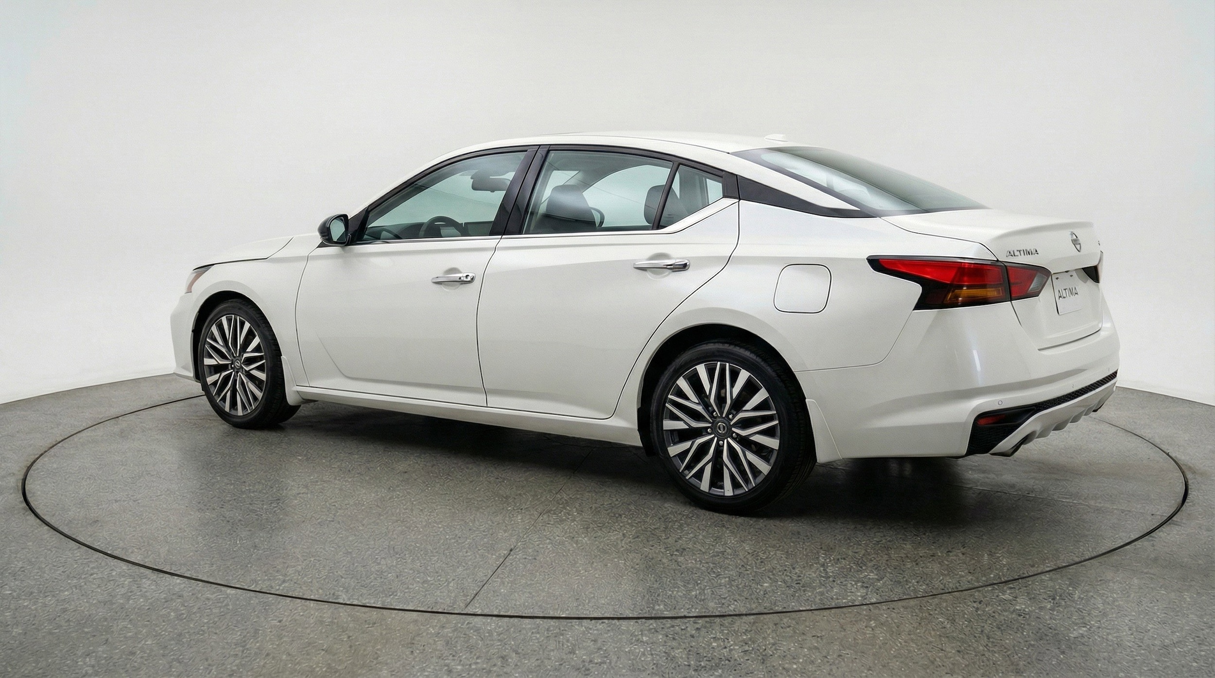 Thumbnail: 2025 Nissan Altima - 6