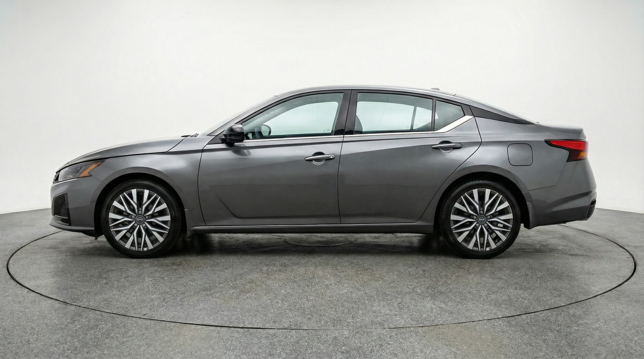 Thumbnail: 2025 Nissan Altima - 4