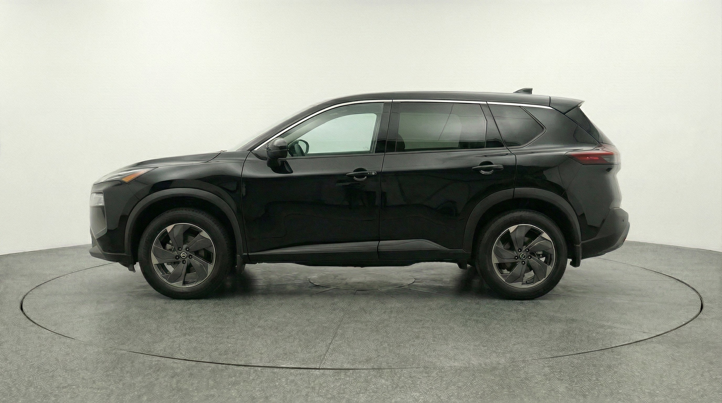 Thumbnail: 2025 Nissan Rogue - 5