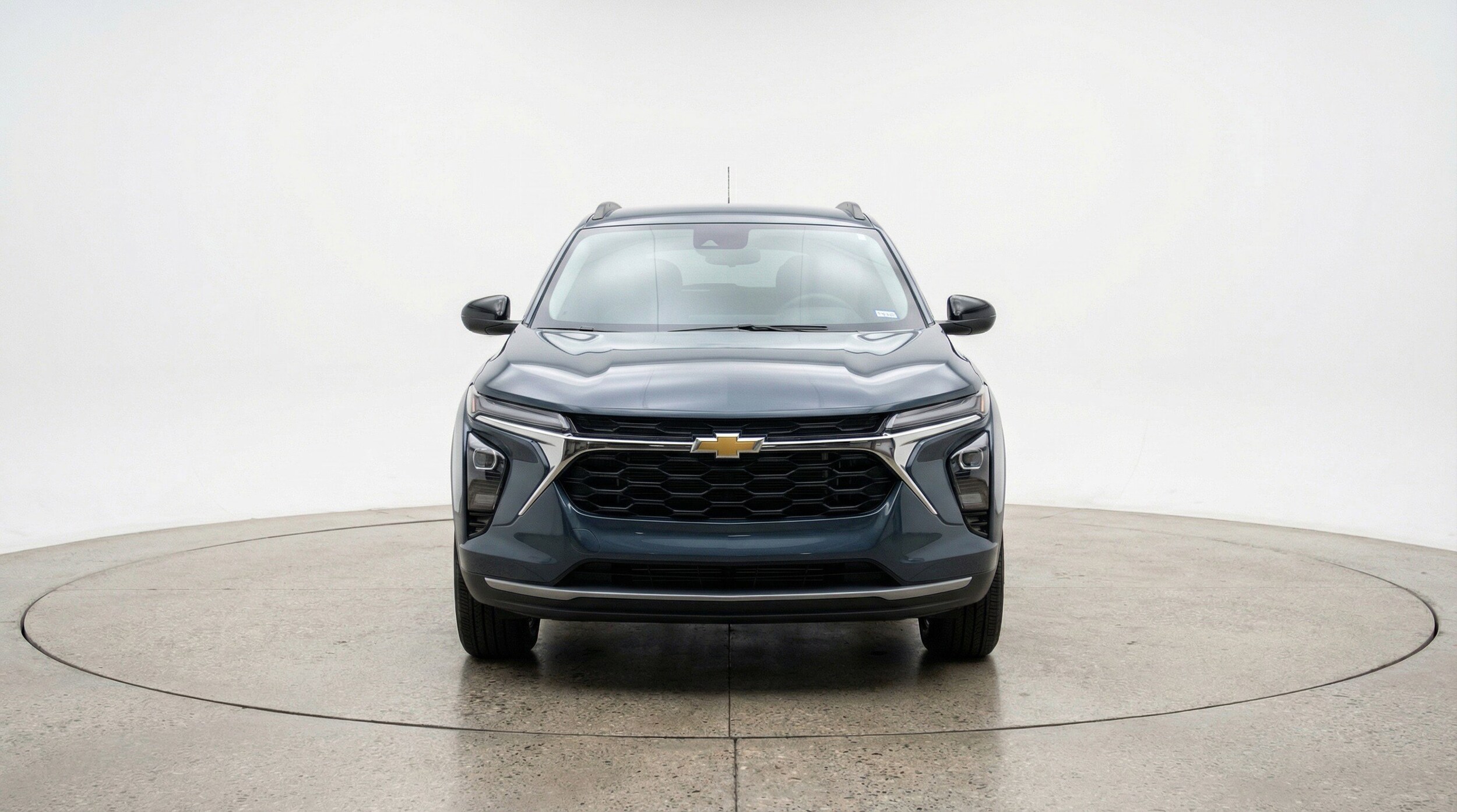 Thumbnail: 2025 Chevrolet Trax - 2