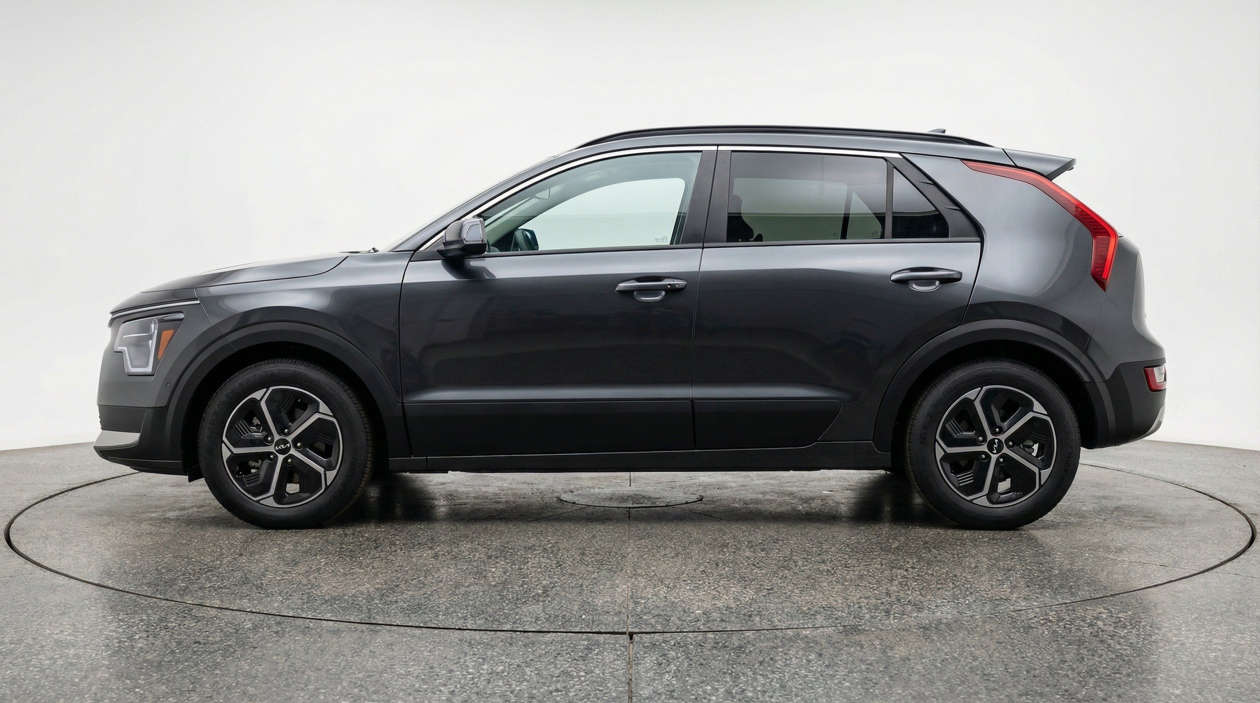Thumbnail: 2026 Kia Niro - 5