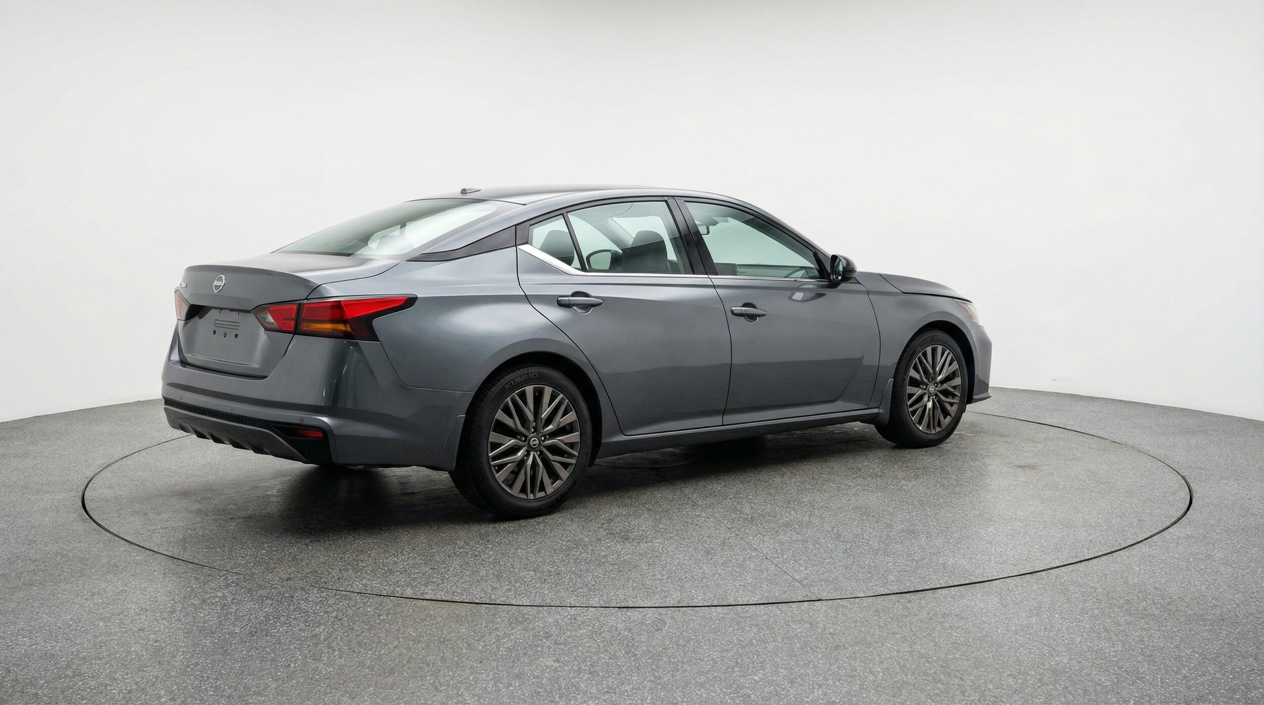 Thumbnail: 2025 Nissan Altima - 9