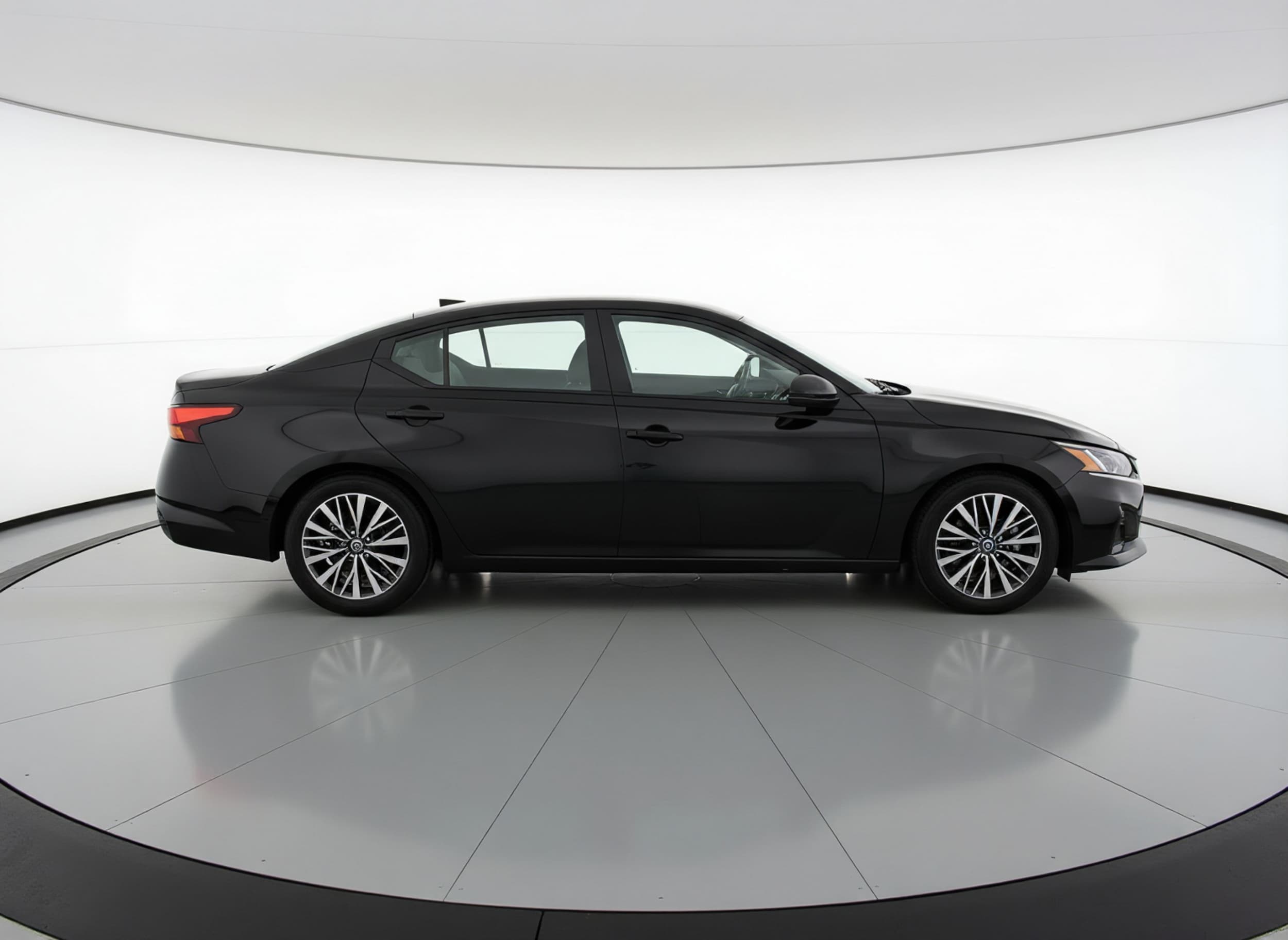 Thumbnail: 2025 Nissan Altima - 8