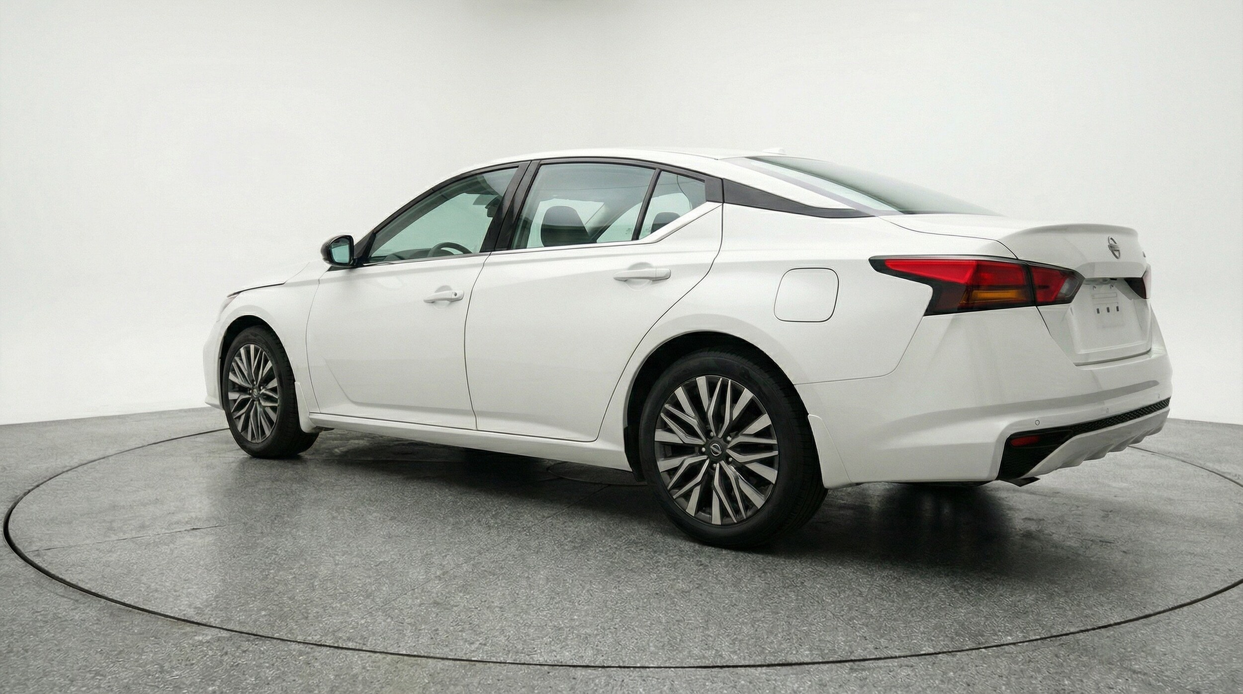 Thumbnail: 2025 Nissan Altima - 6