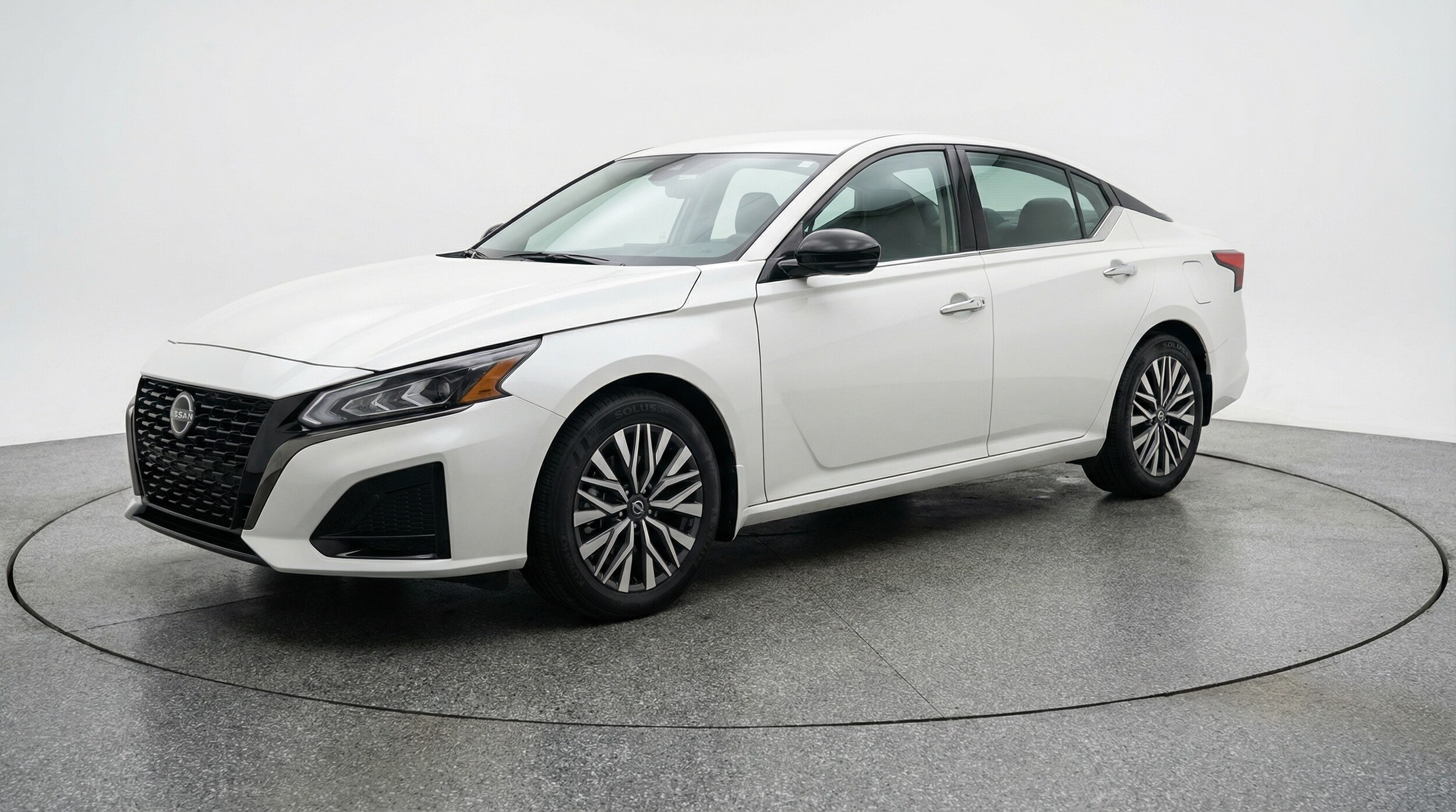 Thumbnail: 2025 Nissan Altima - 3