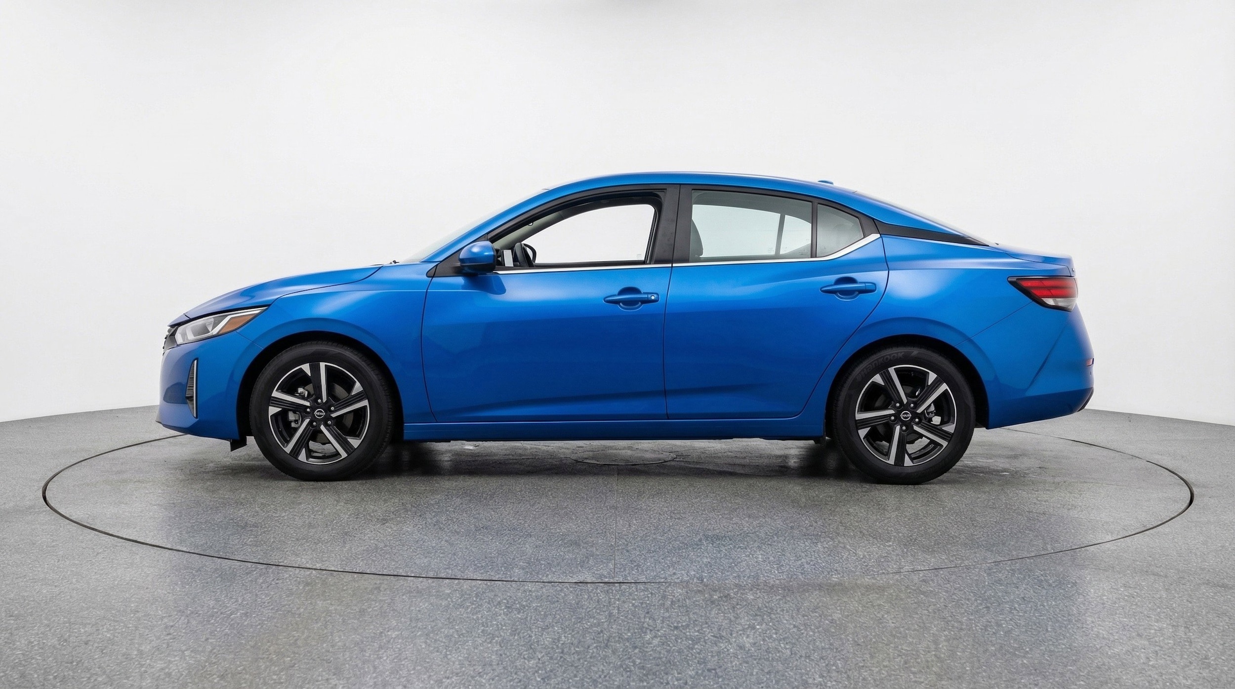 Thumbnail: 2025 Nissan Sentra - 5