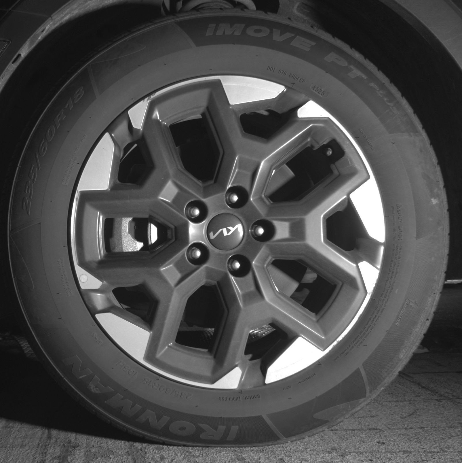 Thumbnail: 2024 Kia Sorento - 12