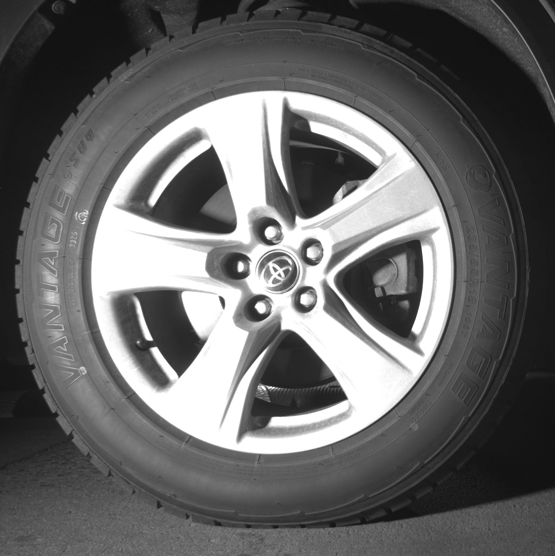 Thumbnail: 2025 Toyota Highlander - 13