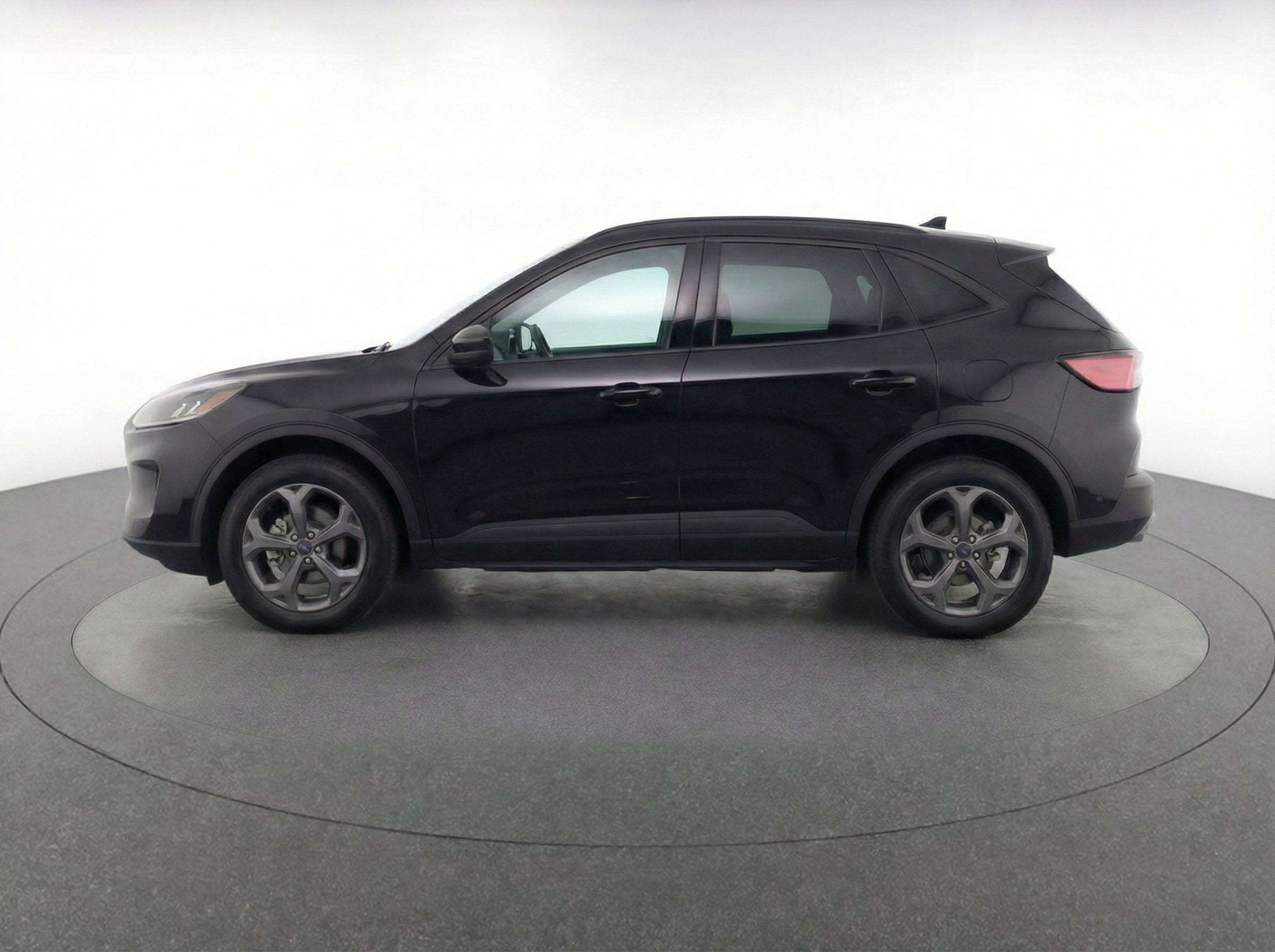 Thumbnail: 2023 Ford Escape - 4