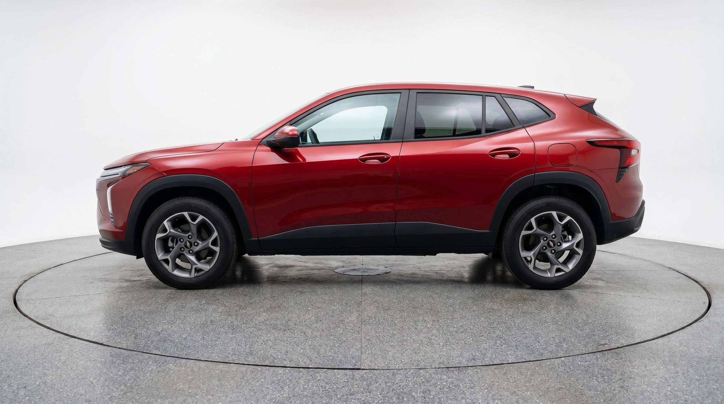 Thumbnail: 2025 Chevrolet Trax - 3