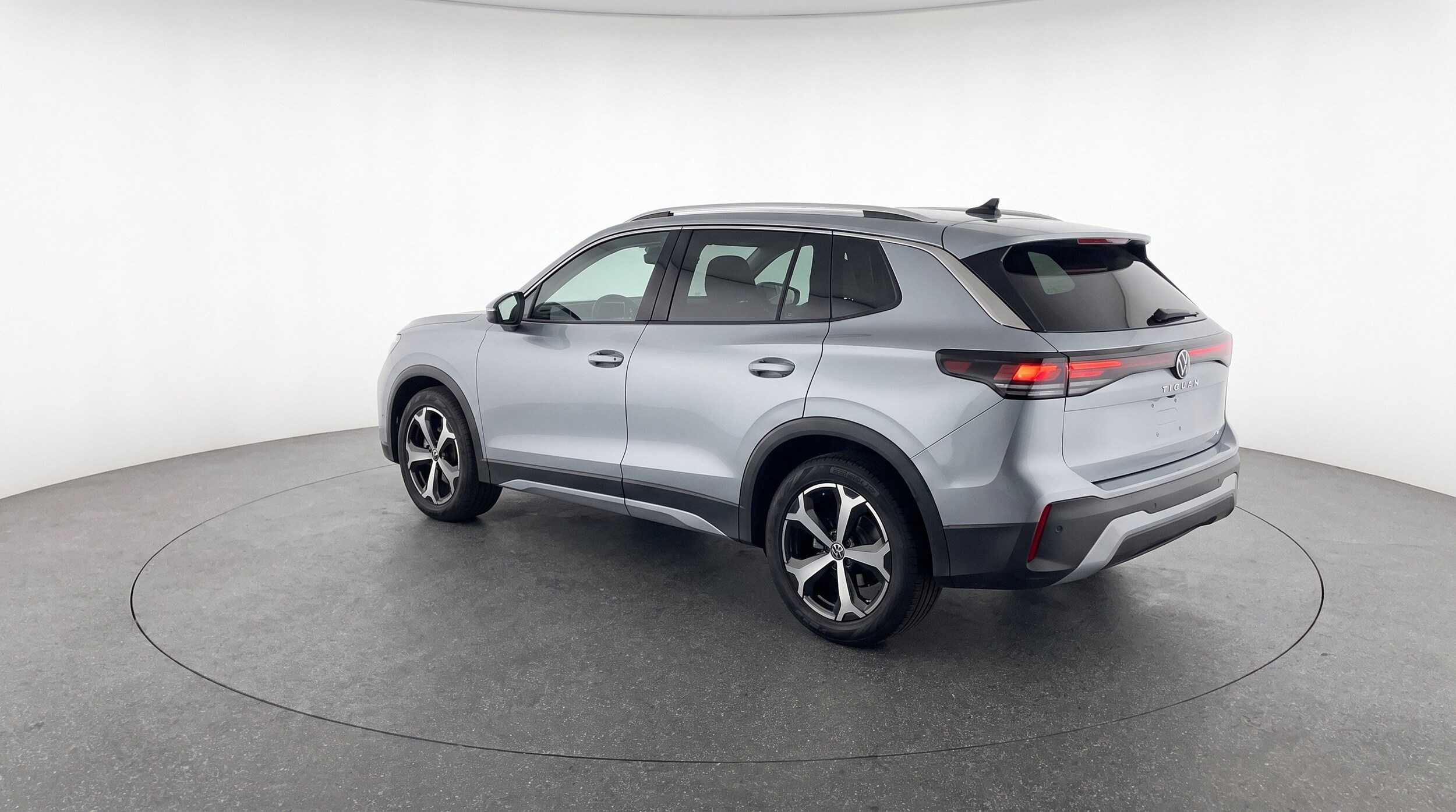 Thumbnail: 2026 Volkswagen Tiguan - 6