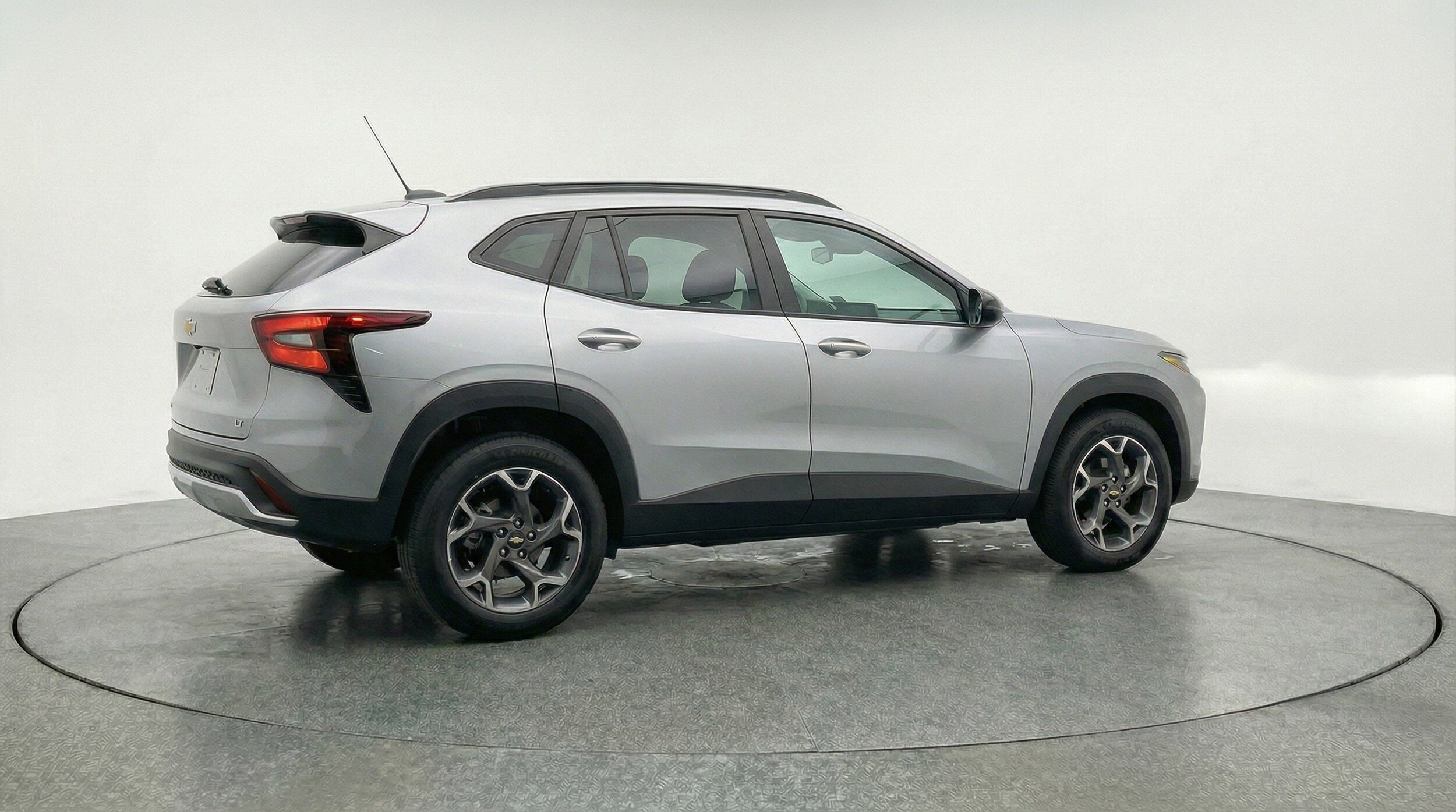 Thumbnail: 2025 Chevrolet Trax - 9