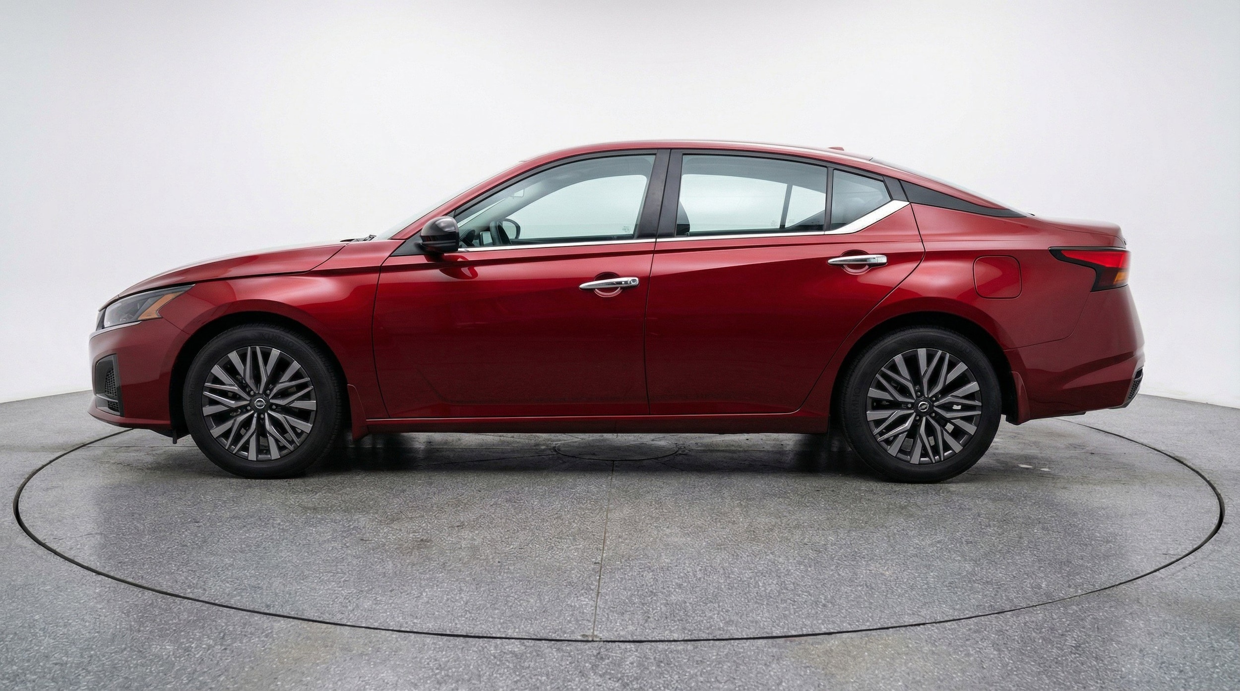 Thumbnail: 2025 Nissan Altima - 5