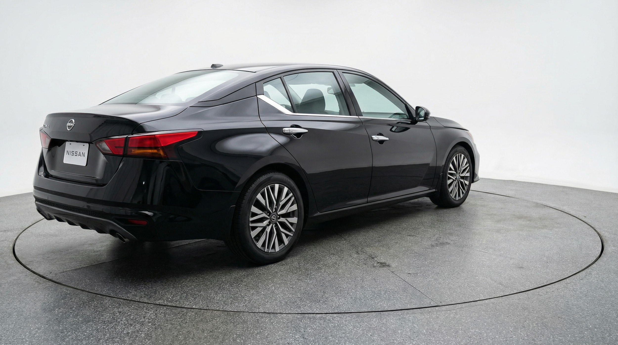 Thumbnail: 2025 Nissan Altima - 7