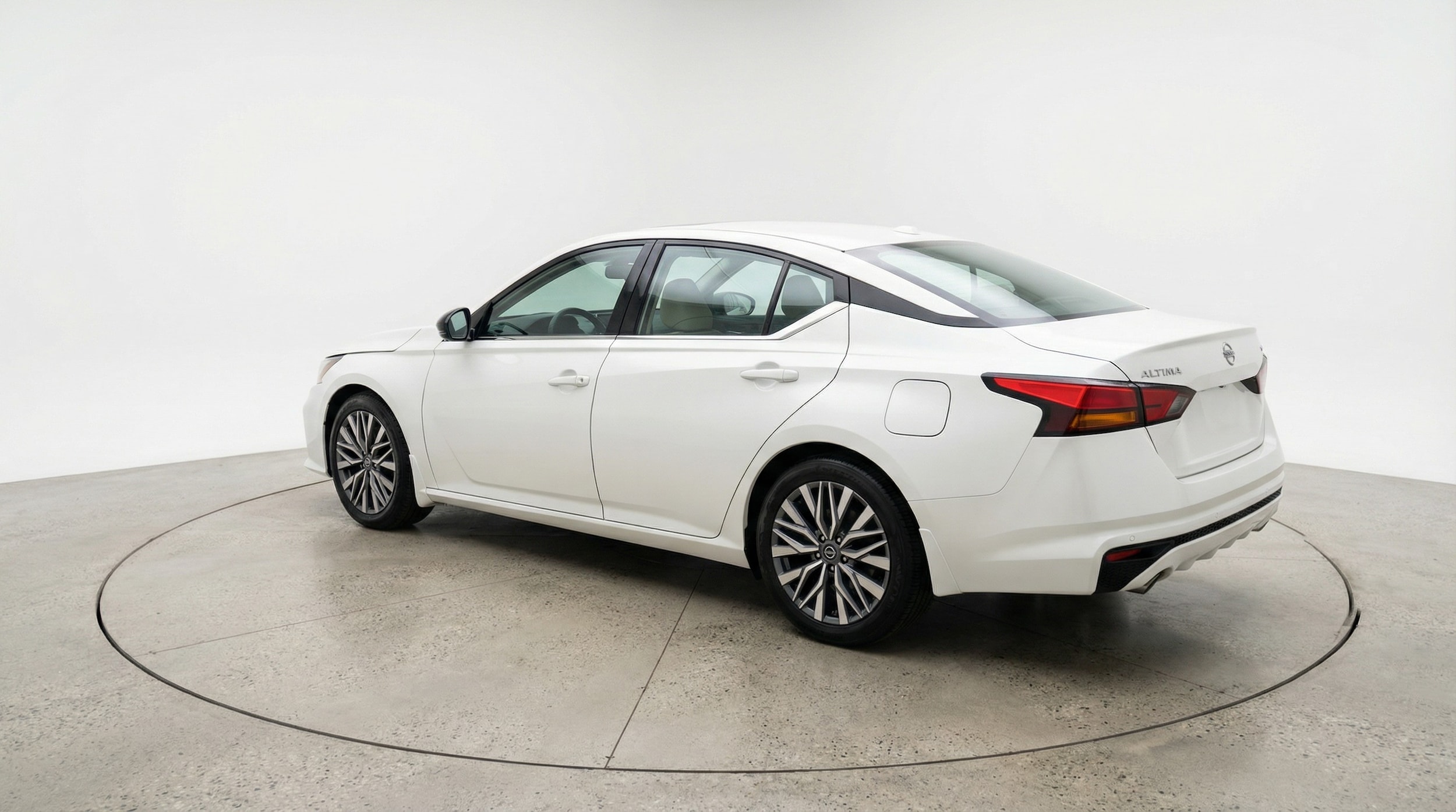 Thumbnail: 2025 Nissan Altima - 5