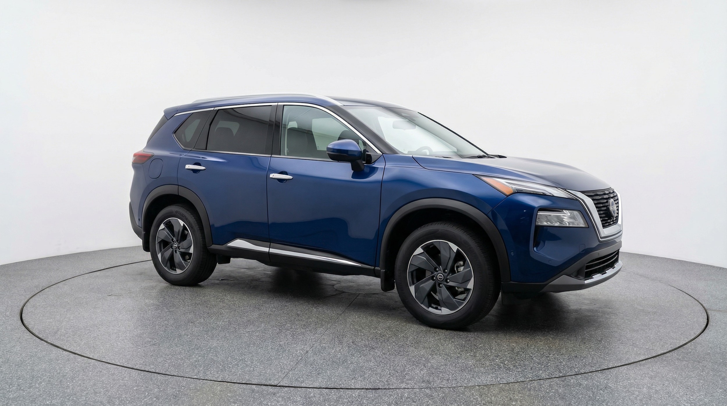 Thumbnail: 2025 Nissan Rogue - 1