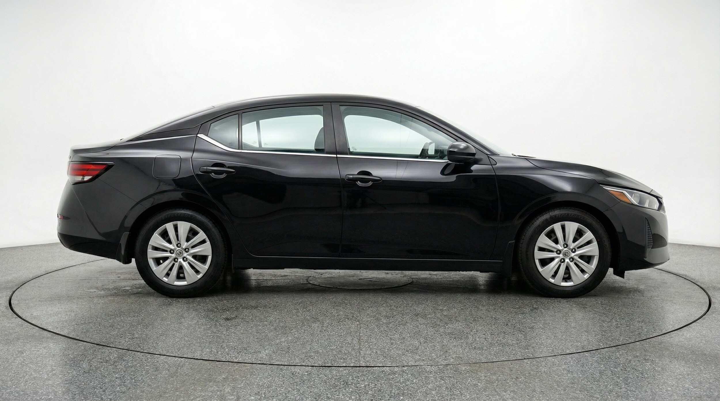 Thumbnail: 2025 Nissan Sentra - 8