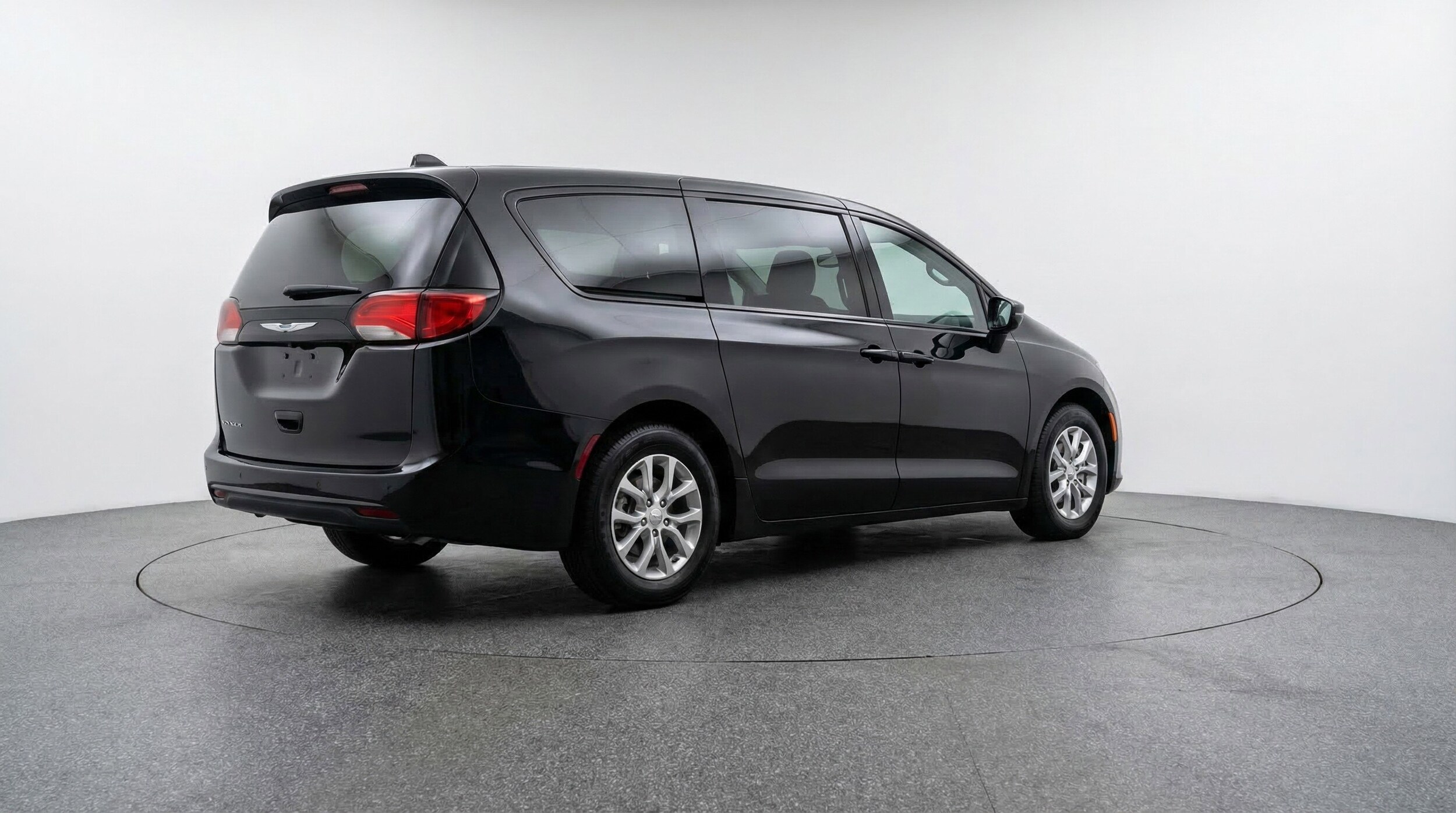 Thumbnail: 2024 Chrysler Voyager - 9