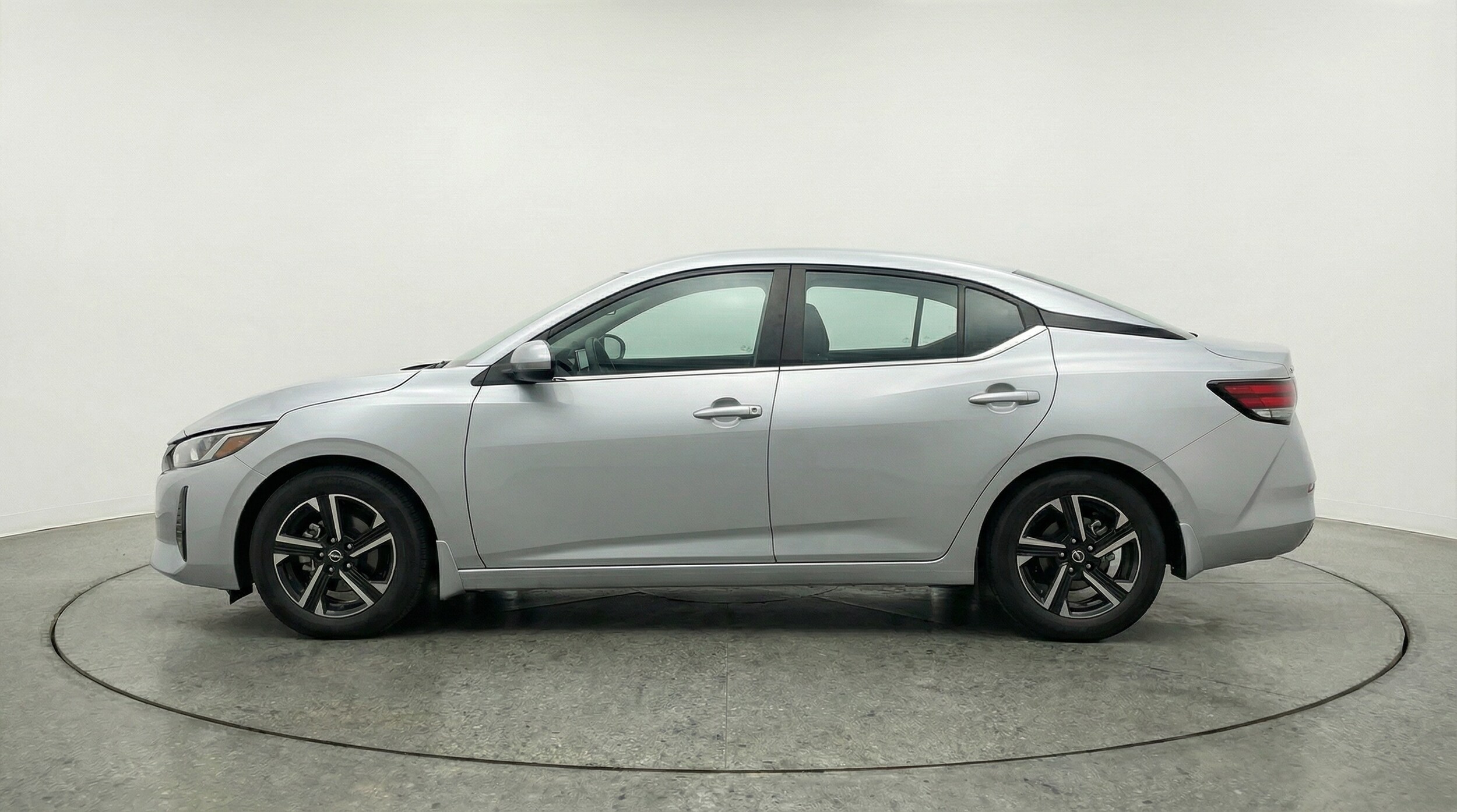 Thumbnail: 2025 Nissan Sentra - 4