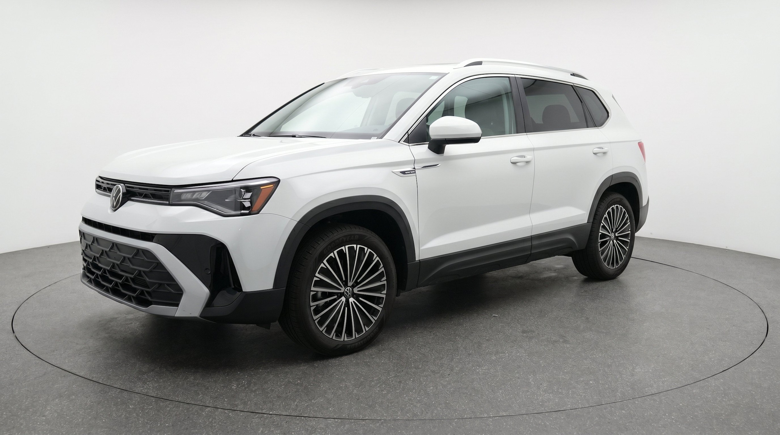 Thumbnail: 2026 Volkswagen Taos - 3