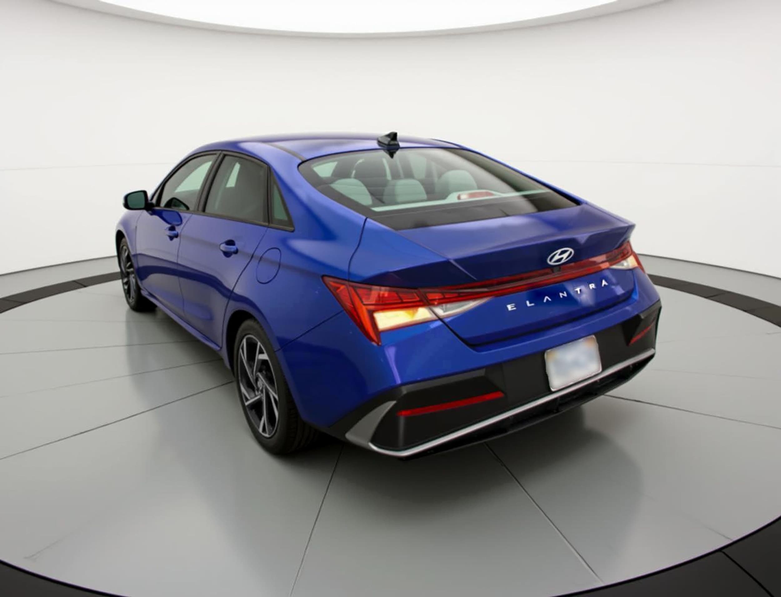 Thumbnail: 2025 Hyundai Elantra - 5