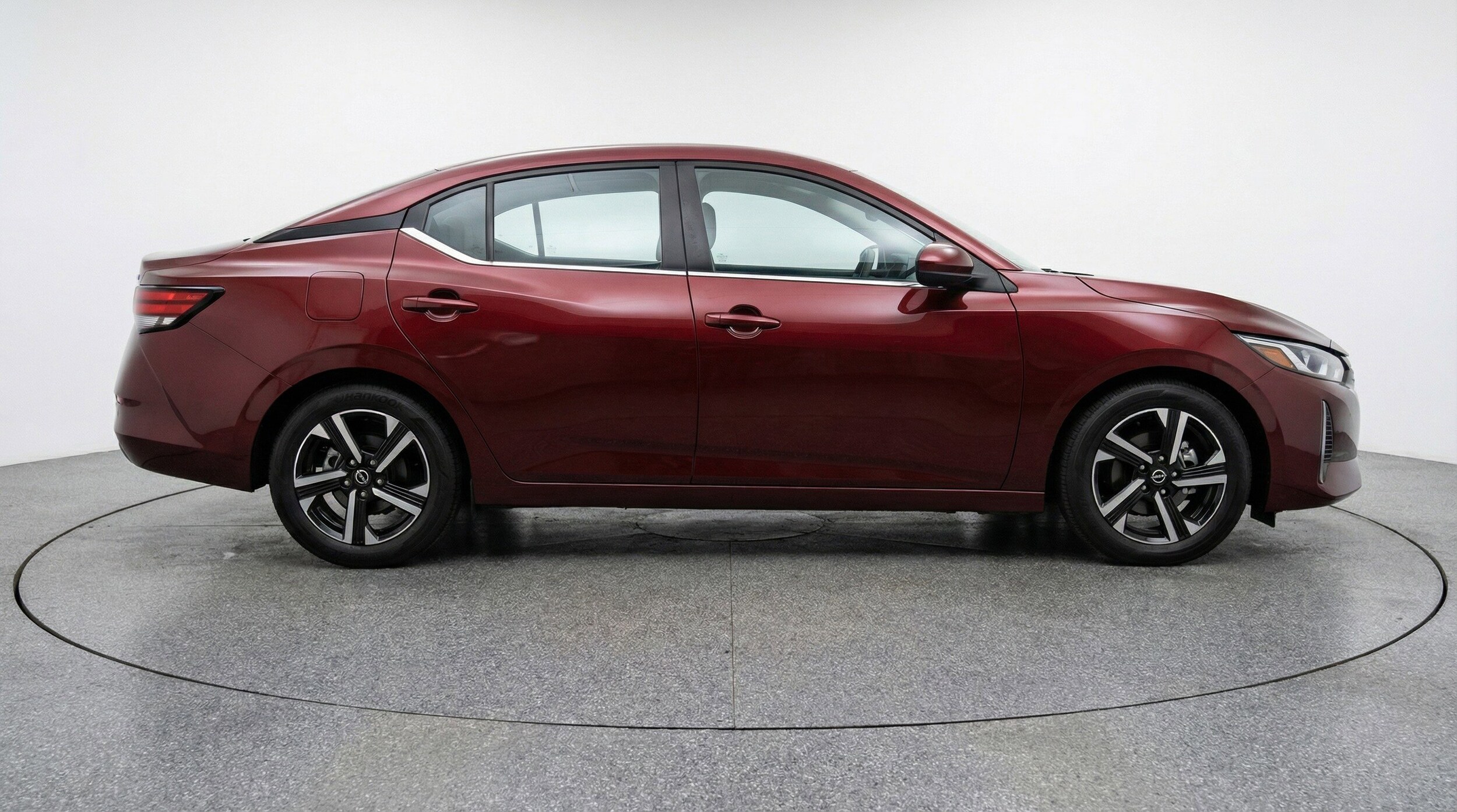 Thumbnail: 2025 Nissan Sentra - 11