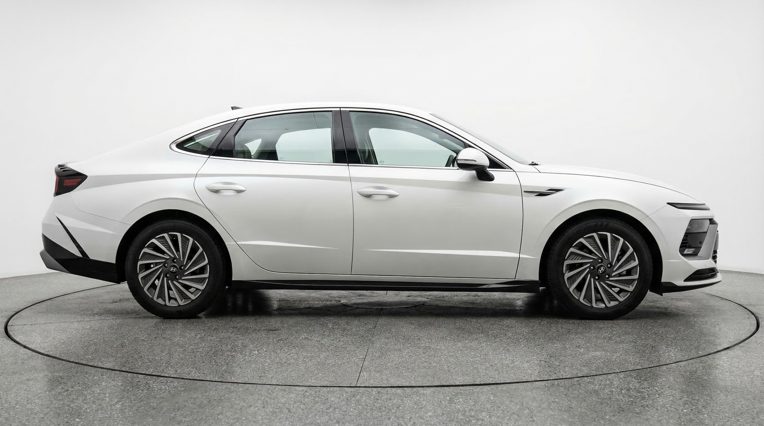 Thumbnail: 2025 Hyundai Sonata - 8