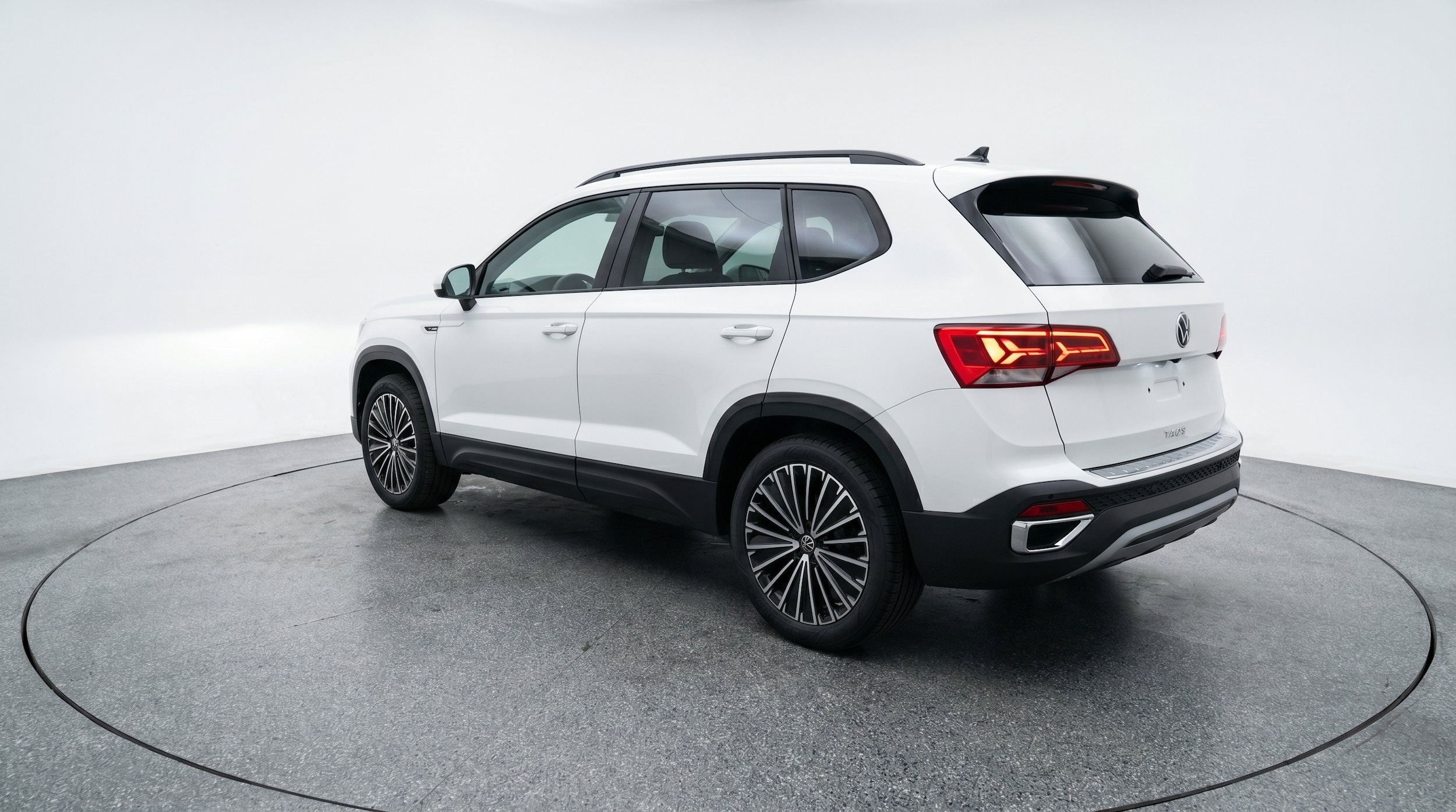 Thumbnail: 2026 Volkswagen Taos - 6