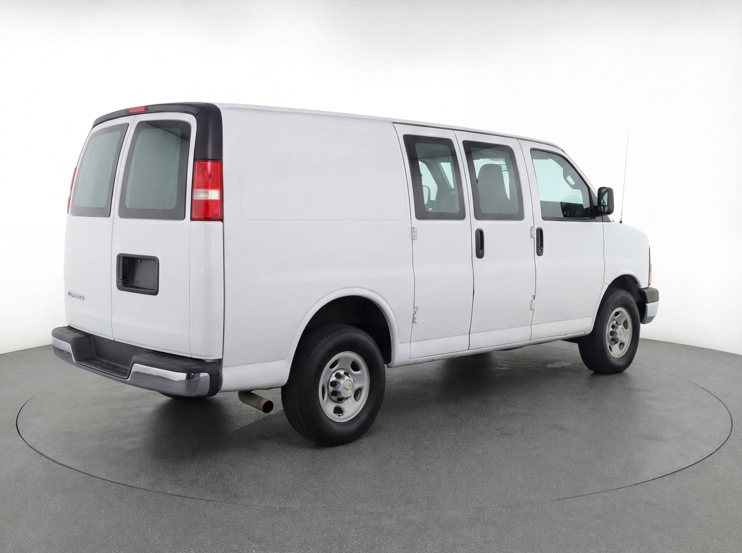 Thumbnail: 2025 Chevrolet Express - 9