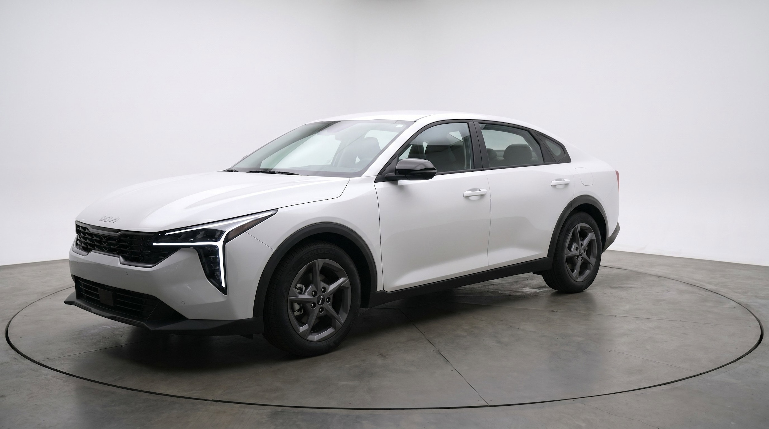 Thumbnail: 2025 Kia K4 - 3