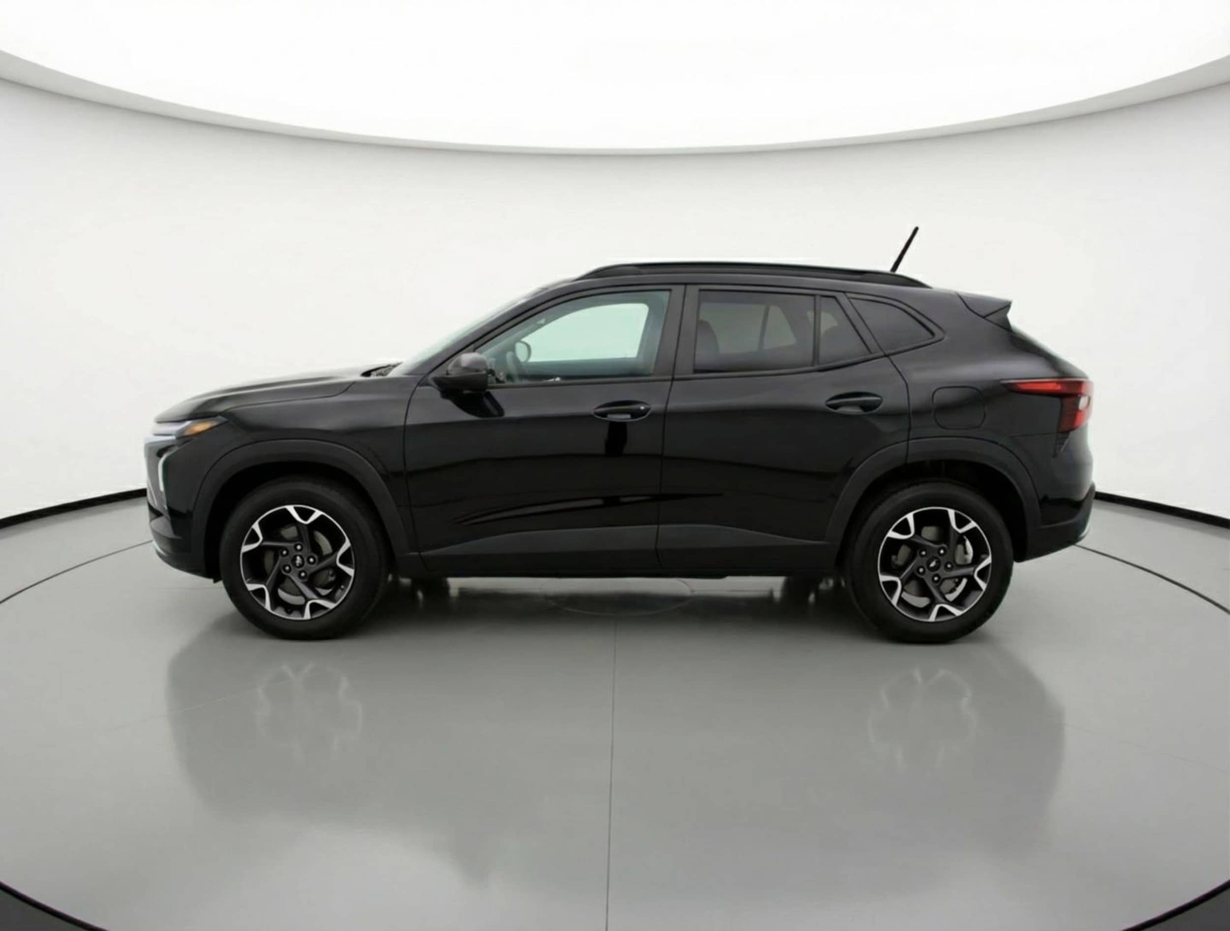 Thumbnail: 2025 Chevrolet Trax - 5