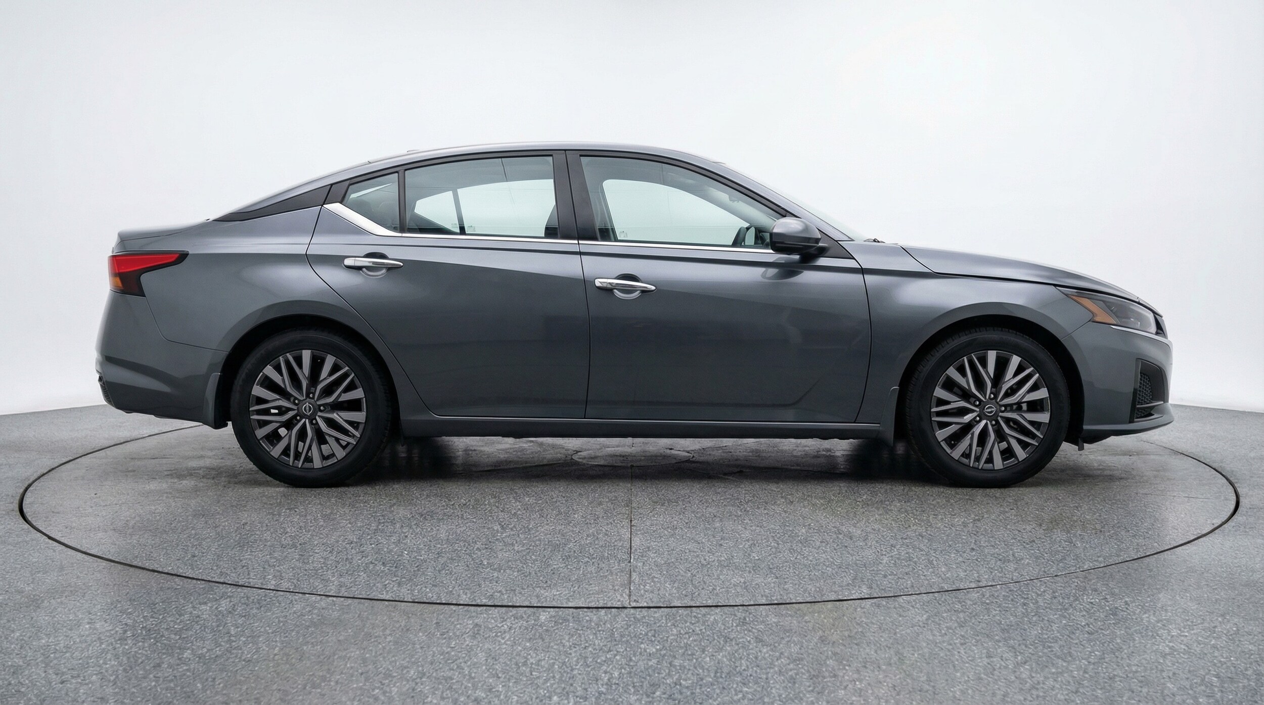 Thumbnail: 2025 Nissan Altima - 8