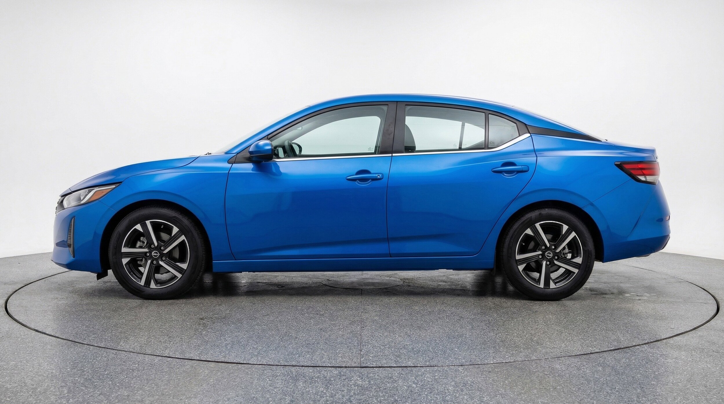 Thumbnail: 2025 Nissan Sentra - 5
