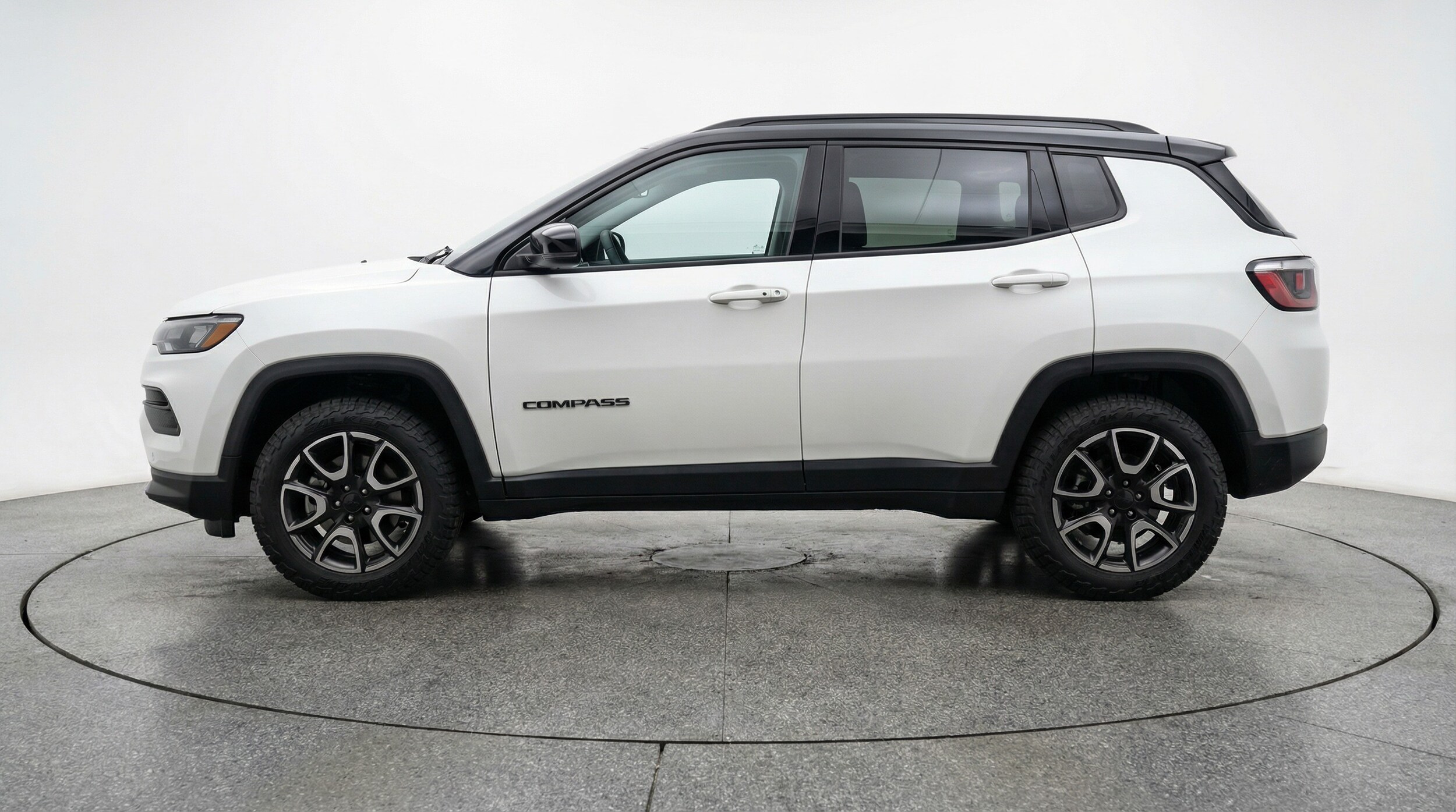 Thumbnail: 2025 Jeep Compass - 4