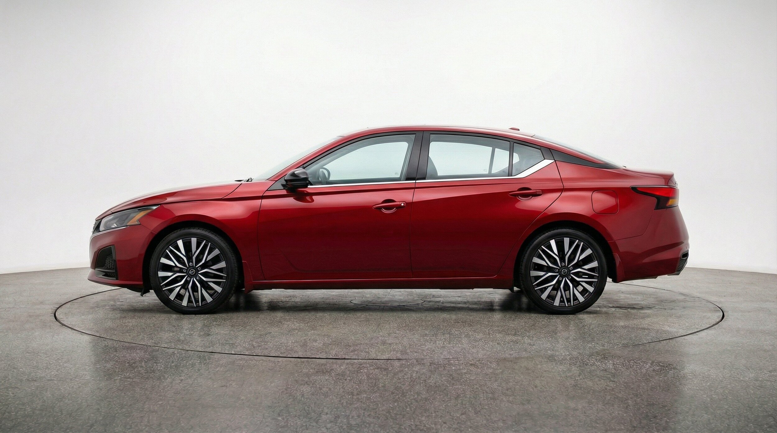 Thumbnail: 2025 Nissan Altima - 5