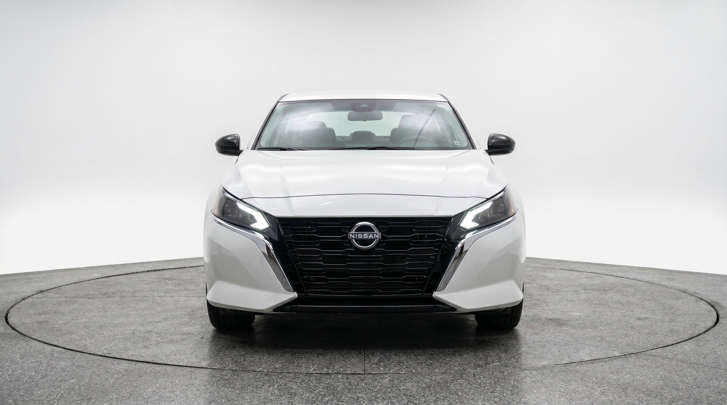 Thumbnail: 2025 Nissan Altima - 2