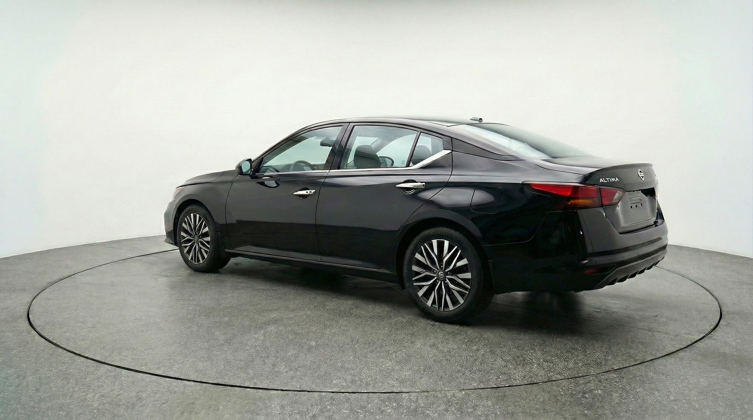 Thumbnail: 2025 Nissan Altima - 6