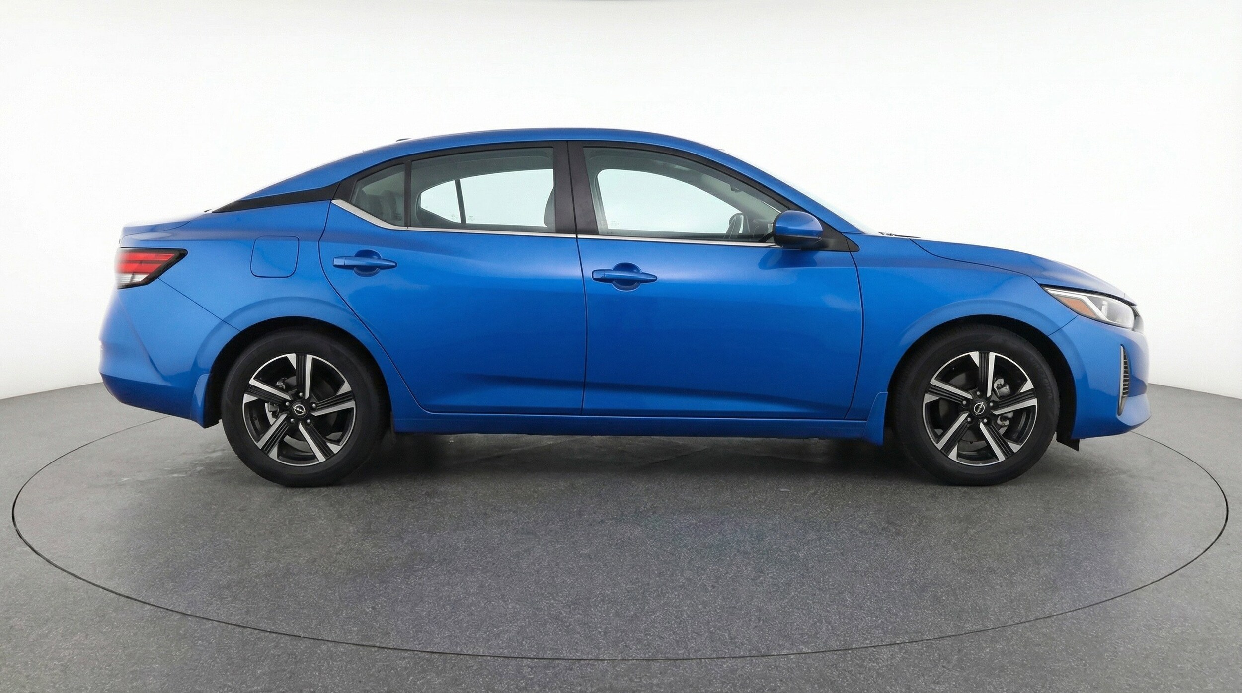 Thumbnail: 2025 Nissan Sentra - 11