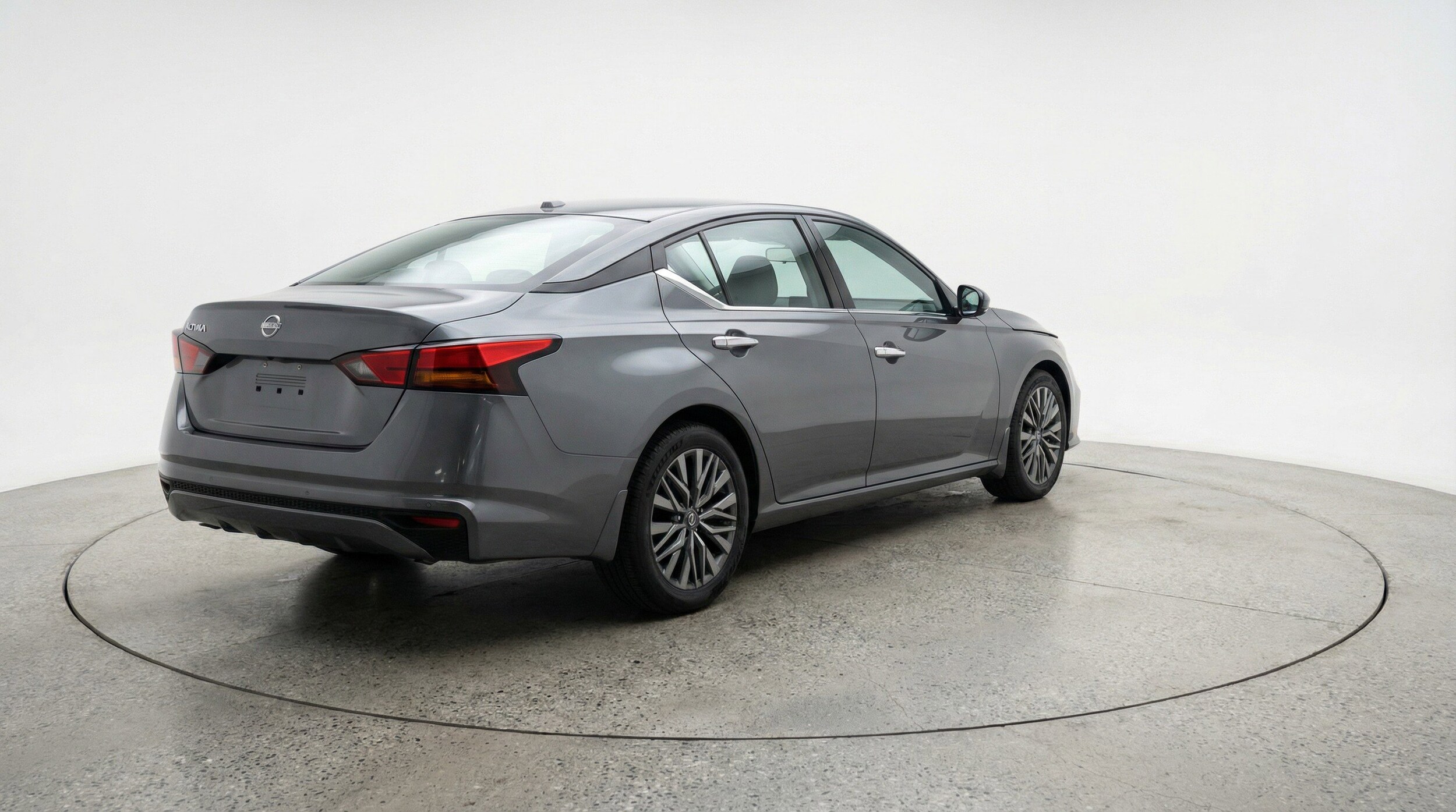 Thumbnail: 2025 Nissan Altima - 9