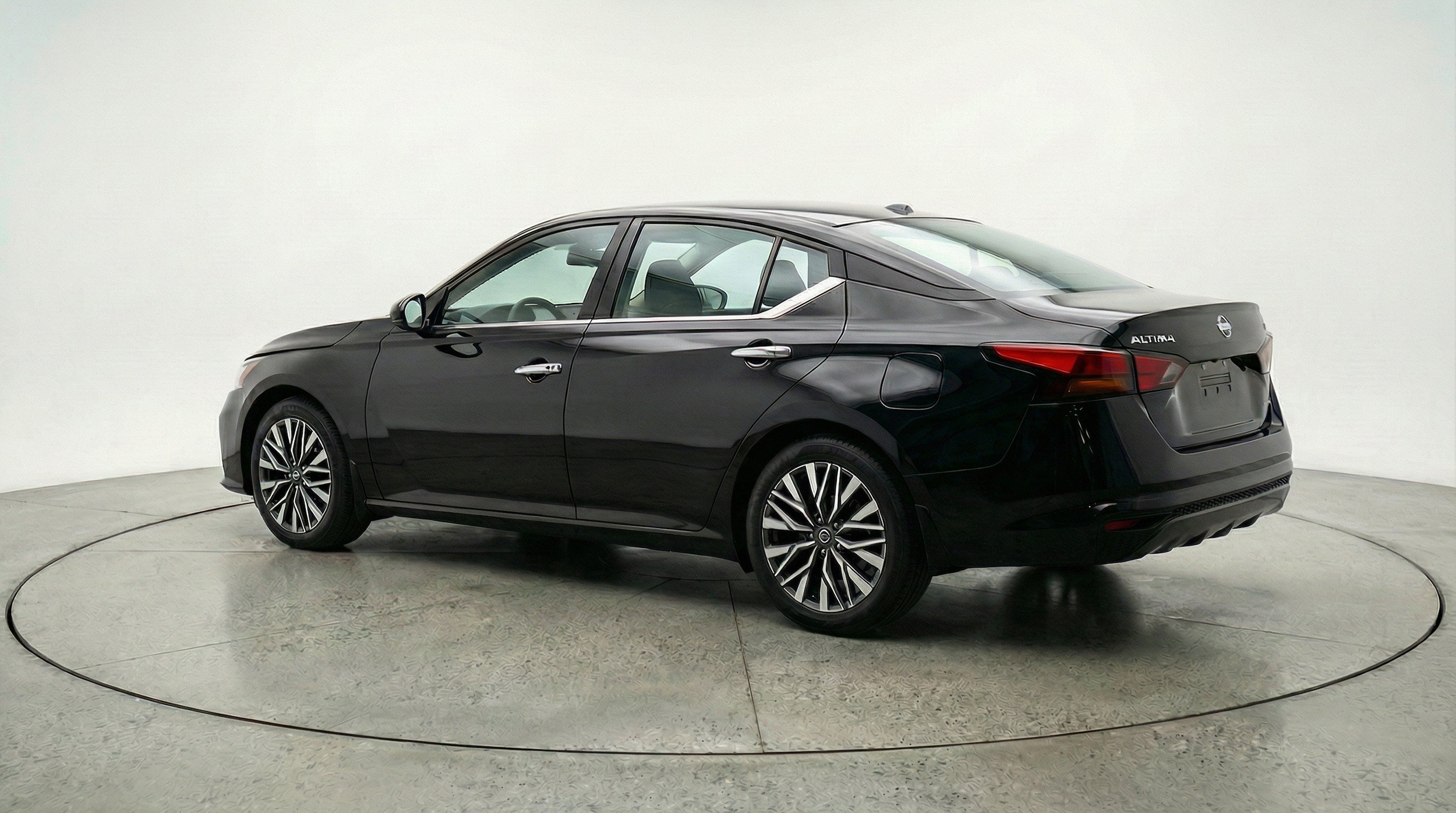 Thumbnail: 2025 Nissan Altima - 6