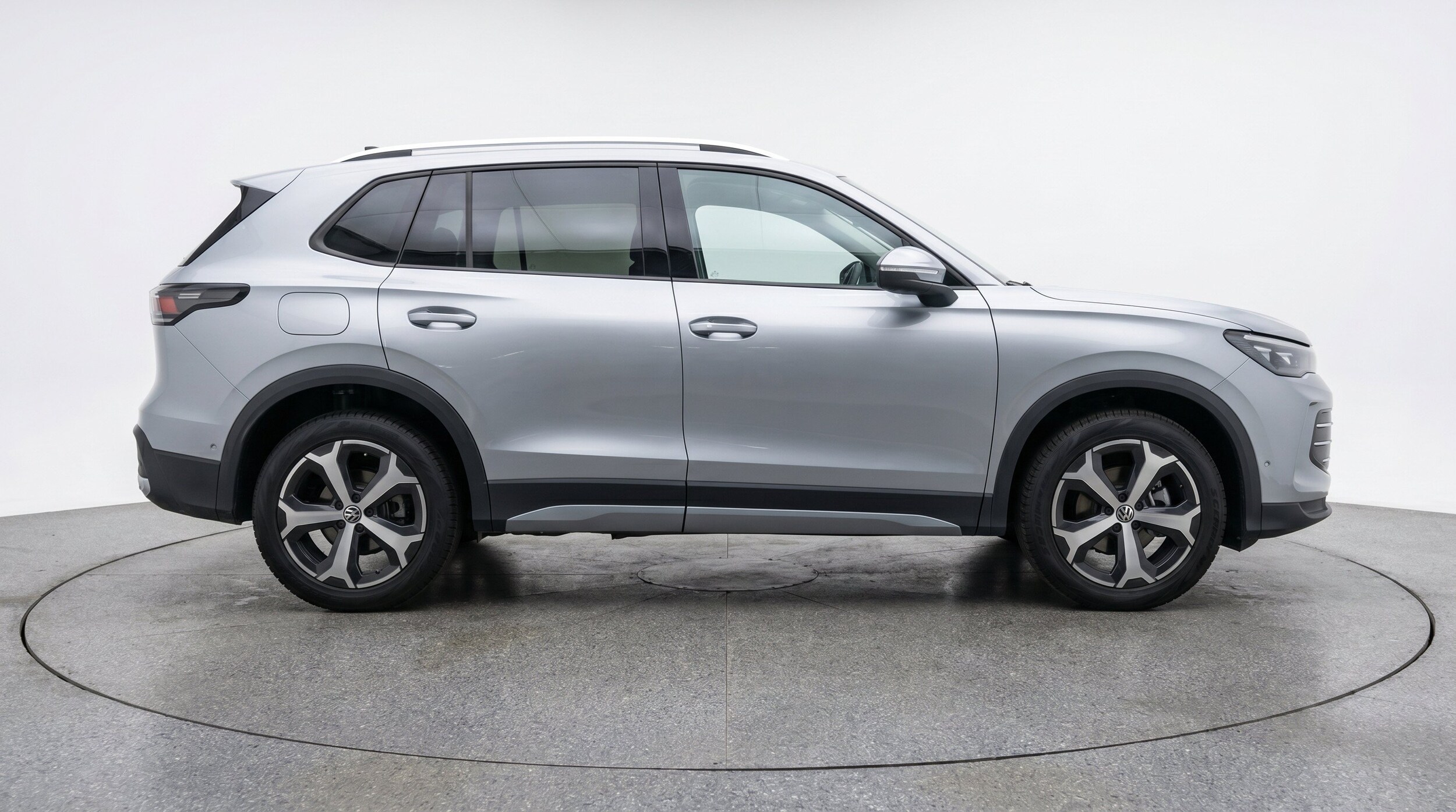 Thumbnail: 2026 Volkswagen Tiguan - 11