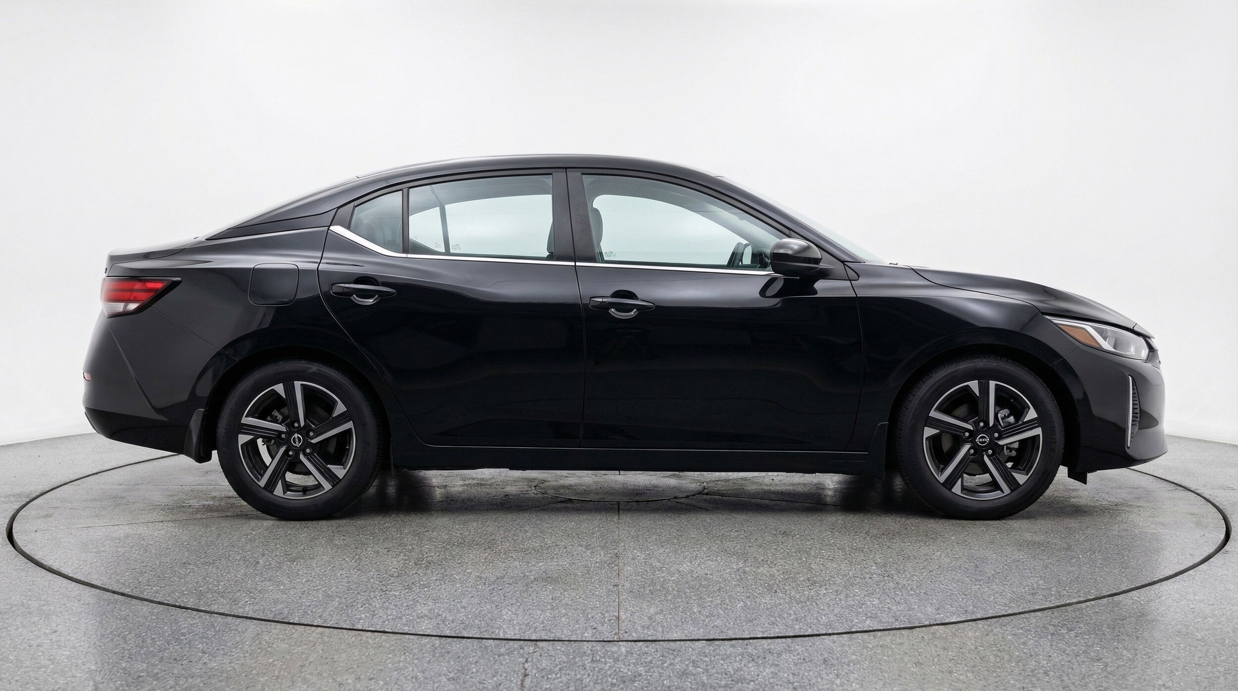 Thumbnail: 2025 Nissan Sentra - 11