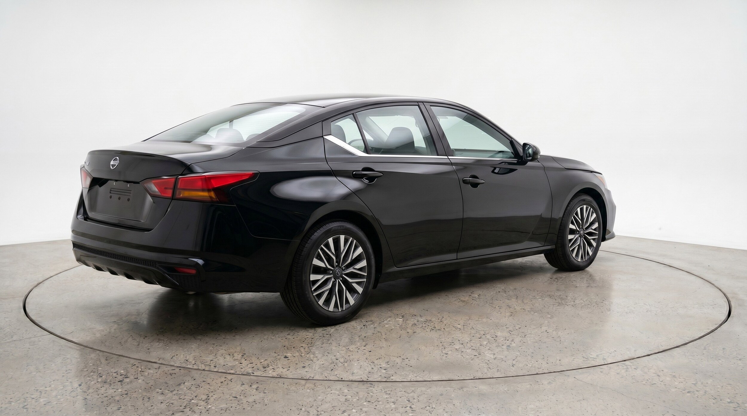 Thumbnail: 2025 Nissan Altima - 9