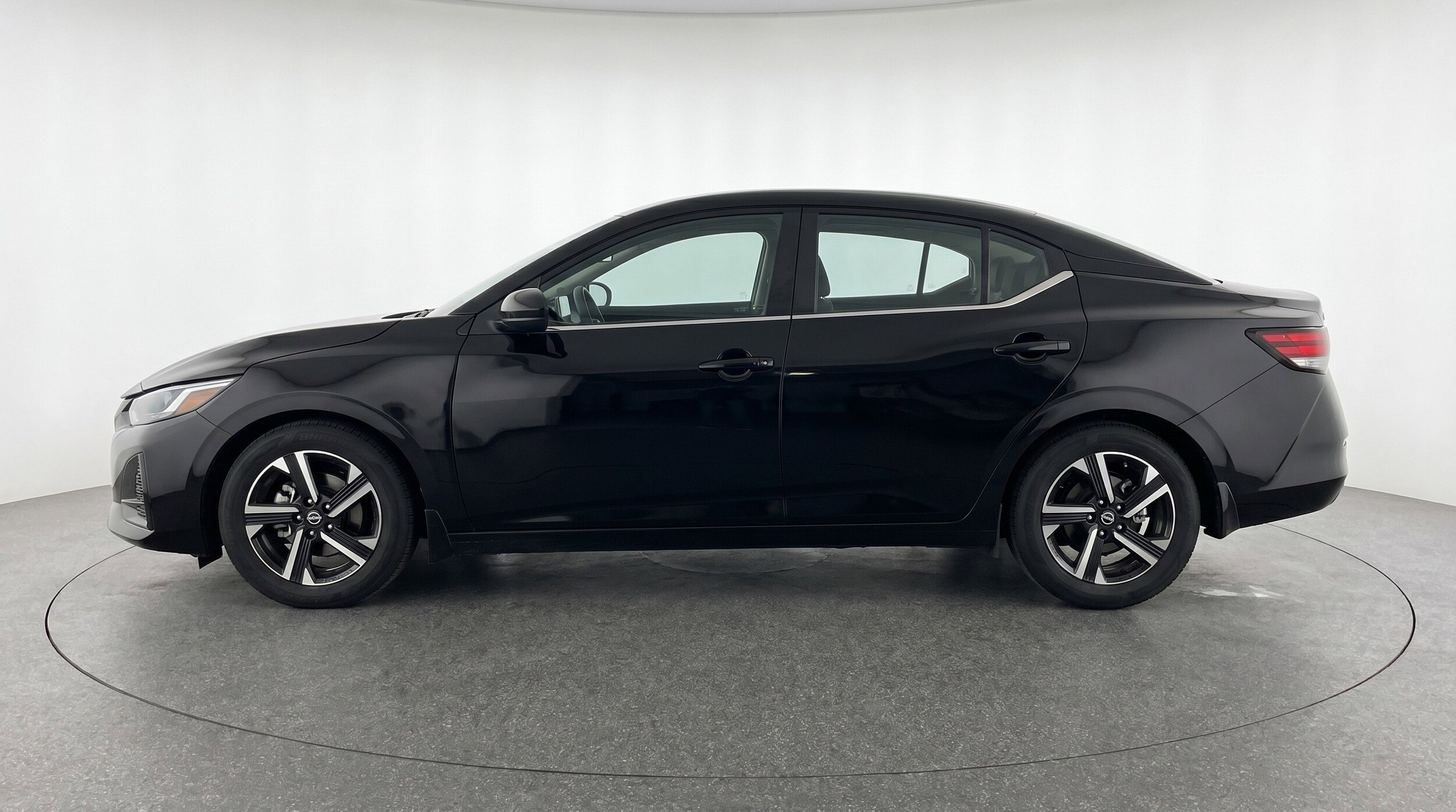 Thumbnail: 2025 Nissan Sentra - 5
