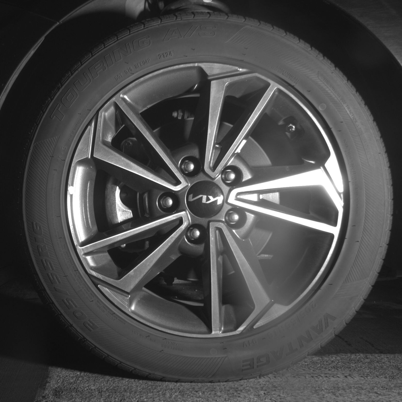 Thumbnail: 2024 Kia Forte - 9