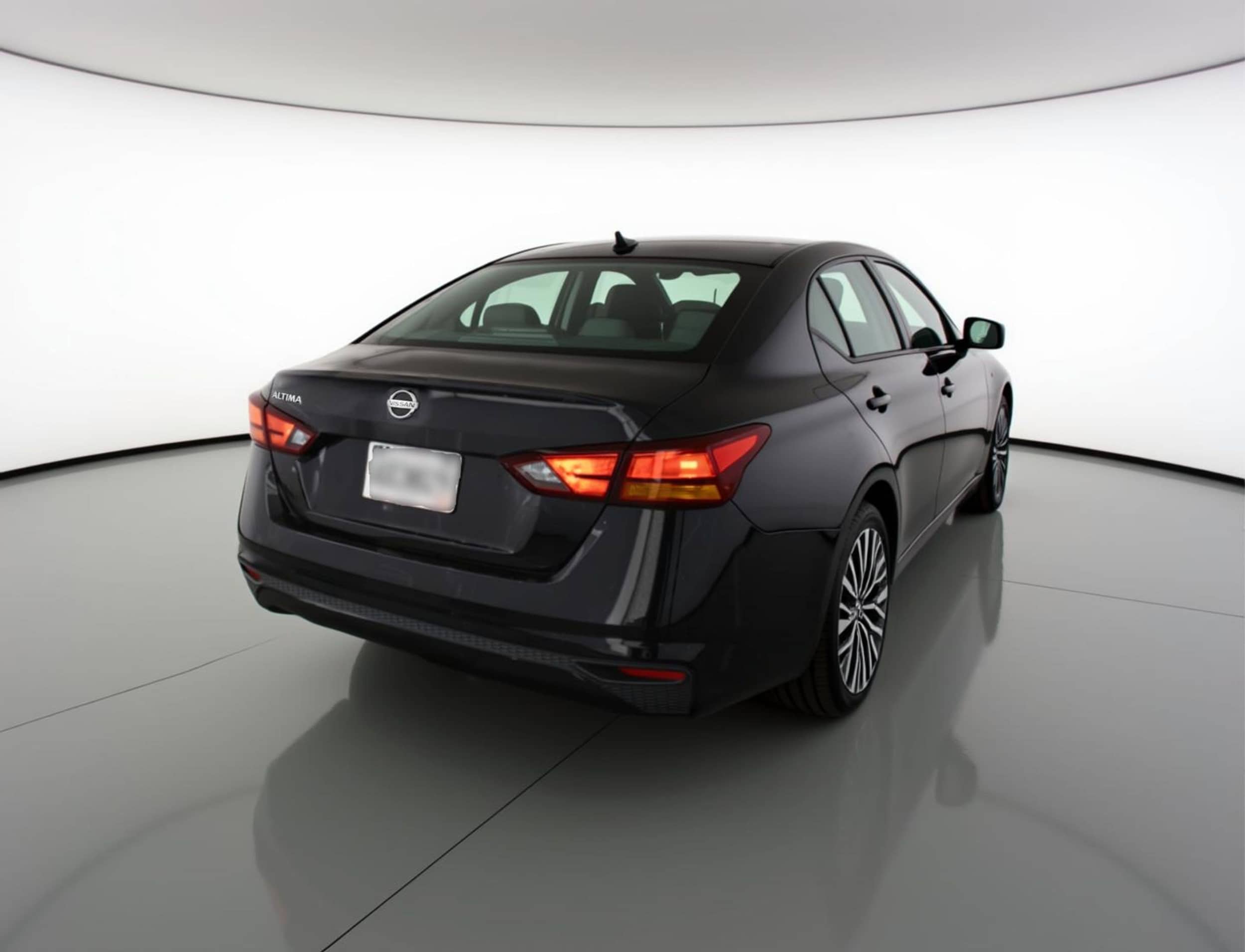 Thumbnail: 2025 Nissan Altima - 9