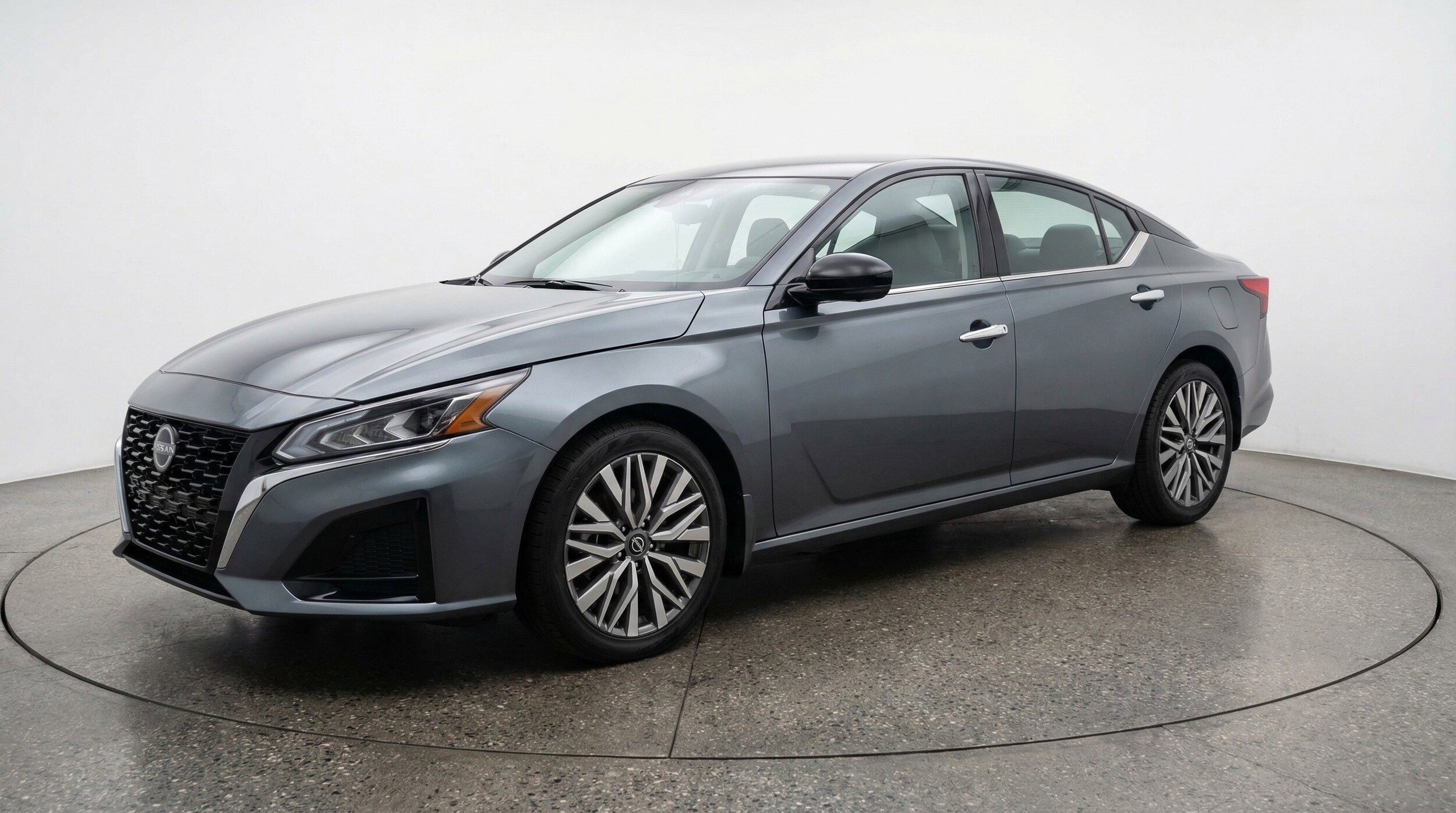 Thumbnail: 2025 Nissan Altima - 3