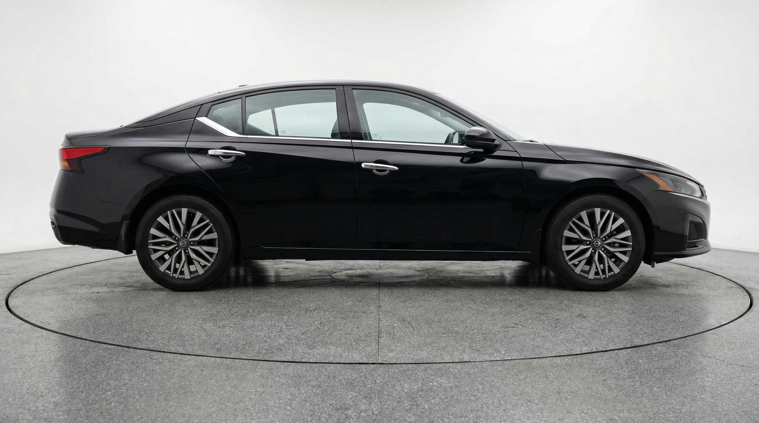 Thumbnail: 2025 Nissan Altima - 11