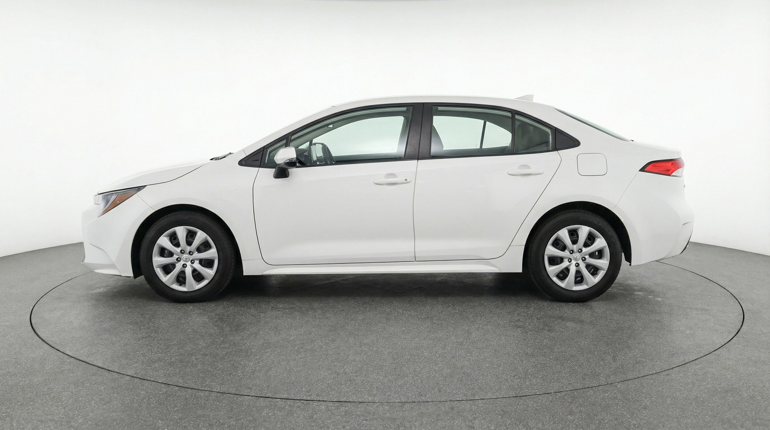 Thumbnail: 2025 Toyota Corolla - 5