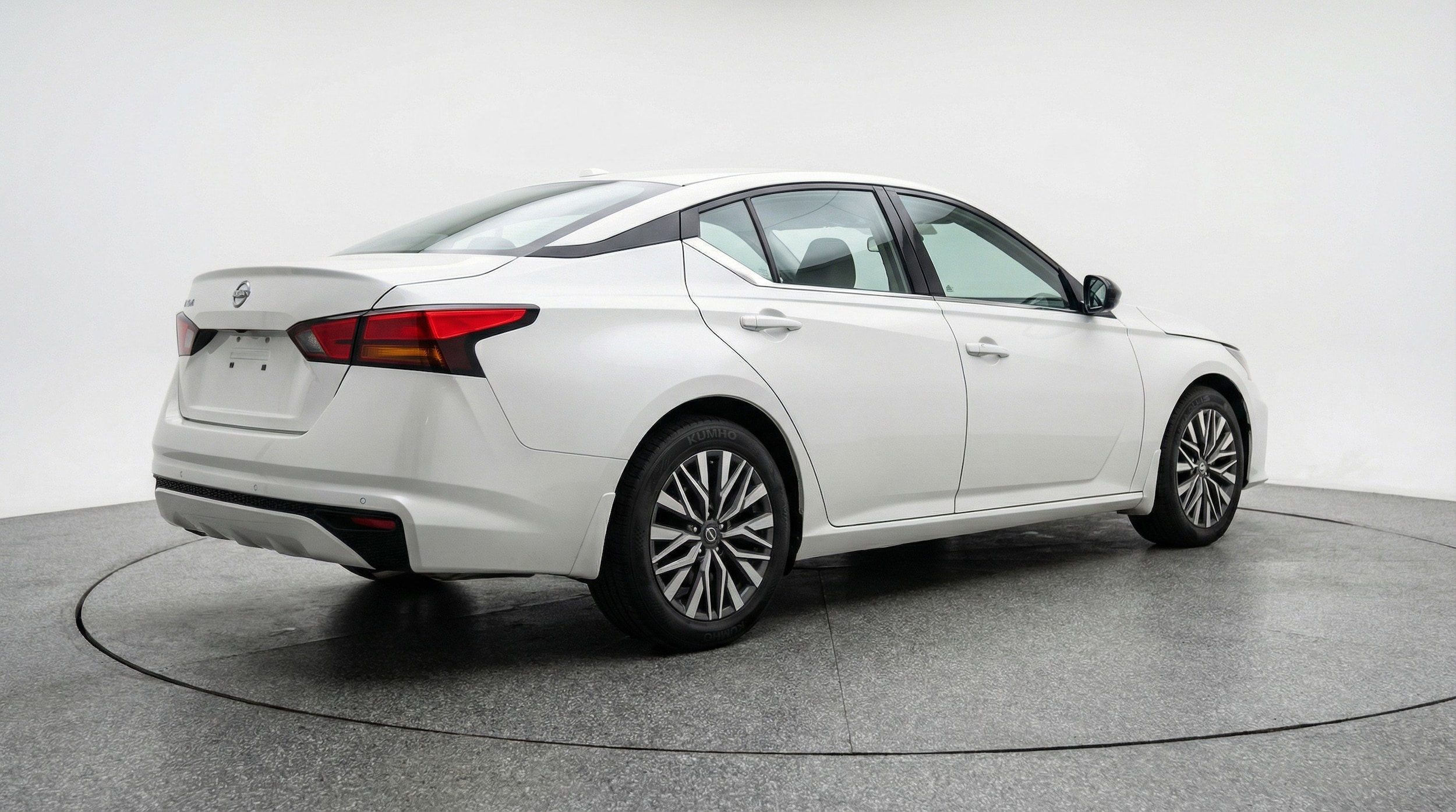 Thumbnail: 2025 Nissan Altima - 9